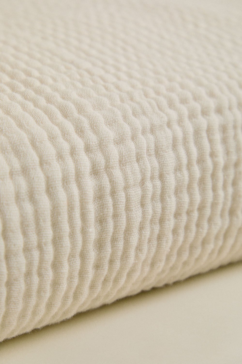 Jobert cotton gauze quilt, gallery image 5