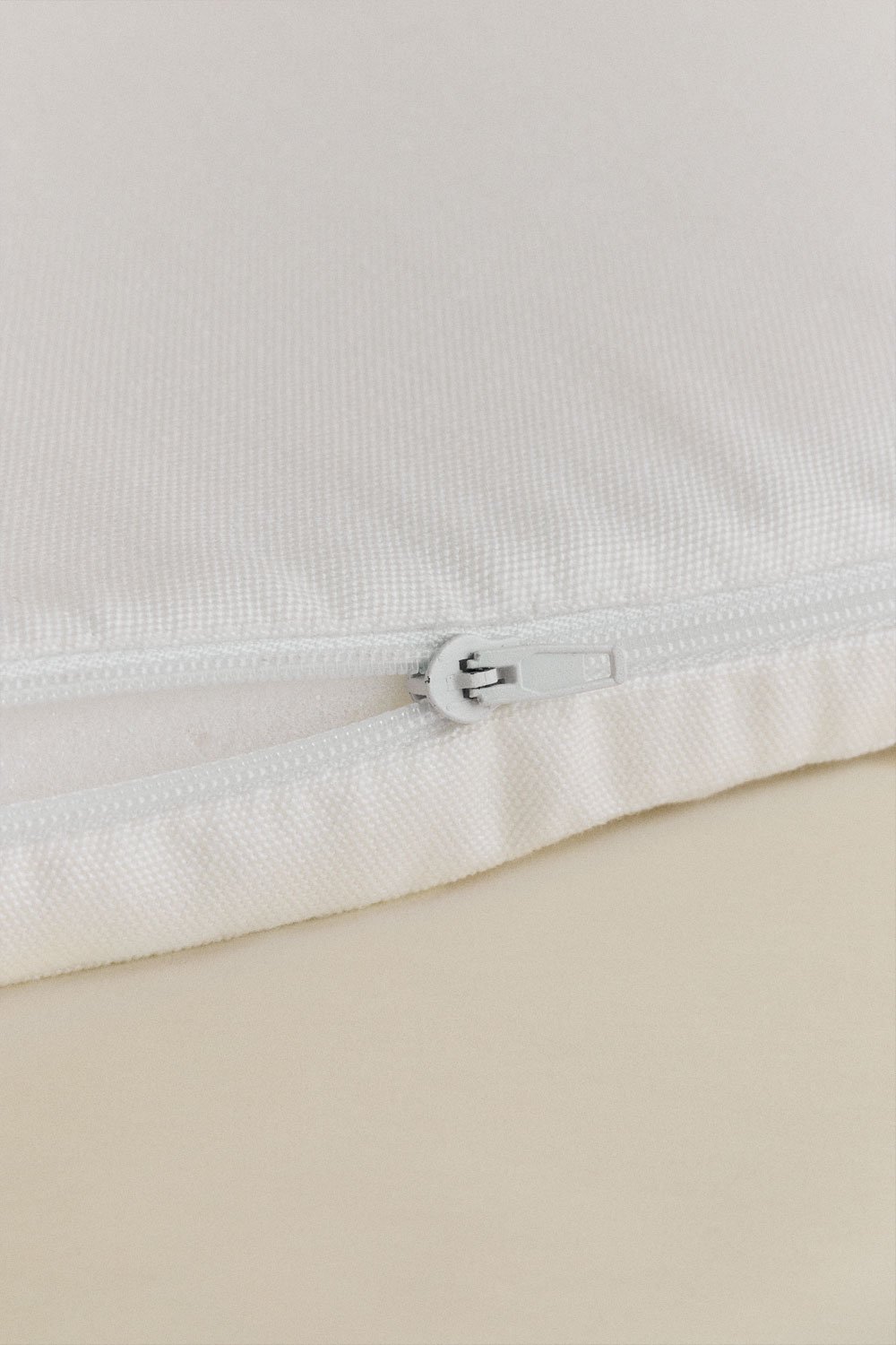 Cushion in fabric for Pira chair, gallery image 5