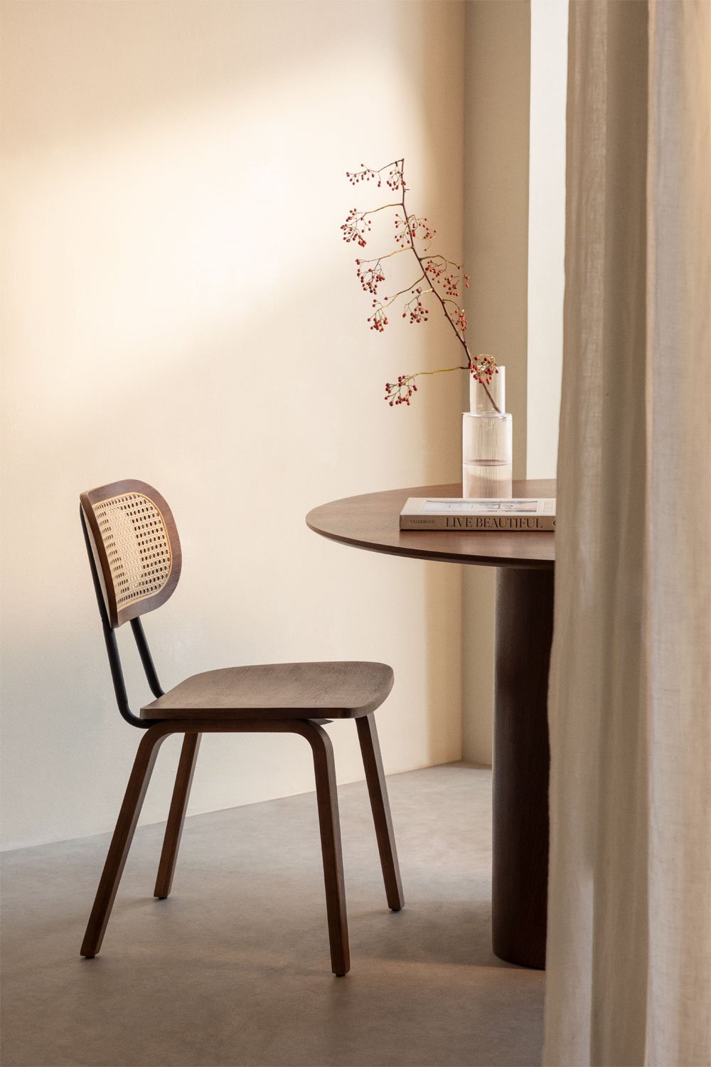 Kaylia dining chair in wood and rattan, gallery image 1