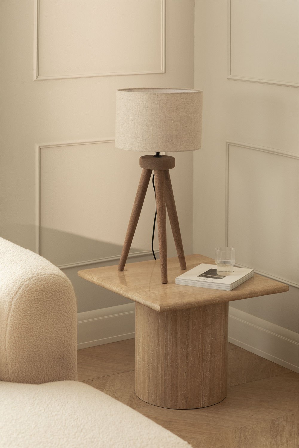 Ligia table lamp in mango wood and linen, gallery image 1