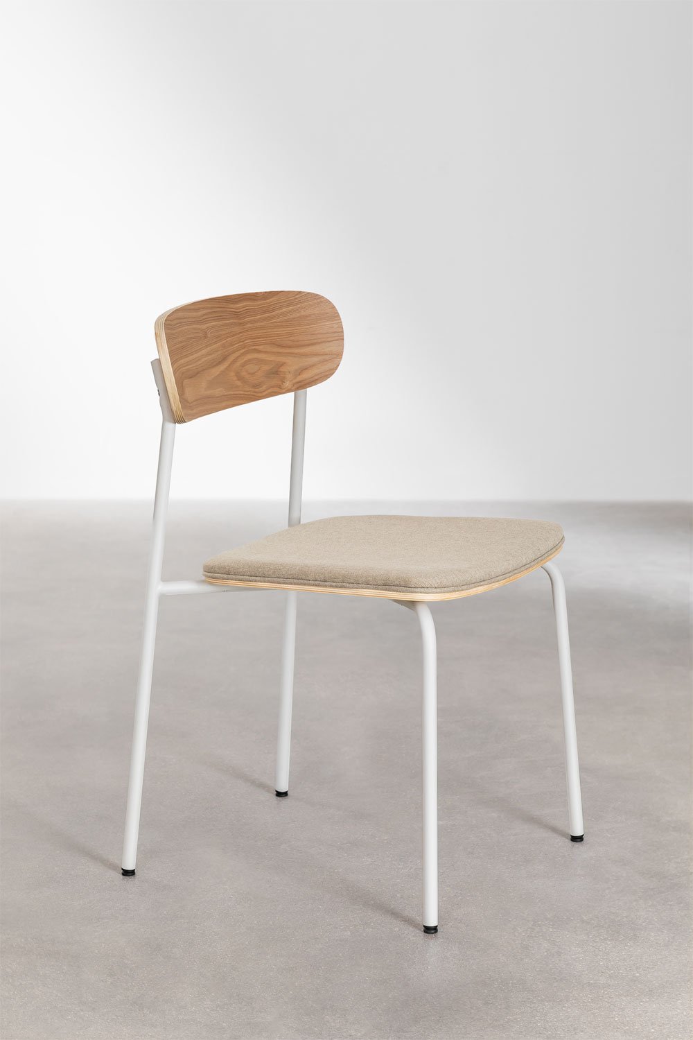 Pack of 2 stackable dining chairs in iron and wood Wilpier, gallery image 3