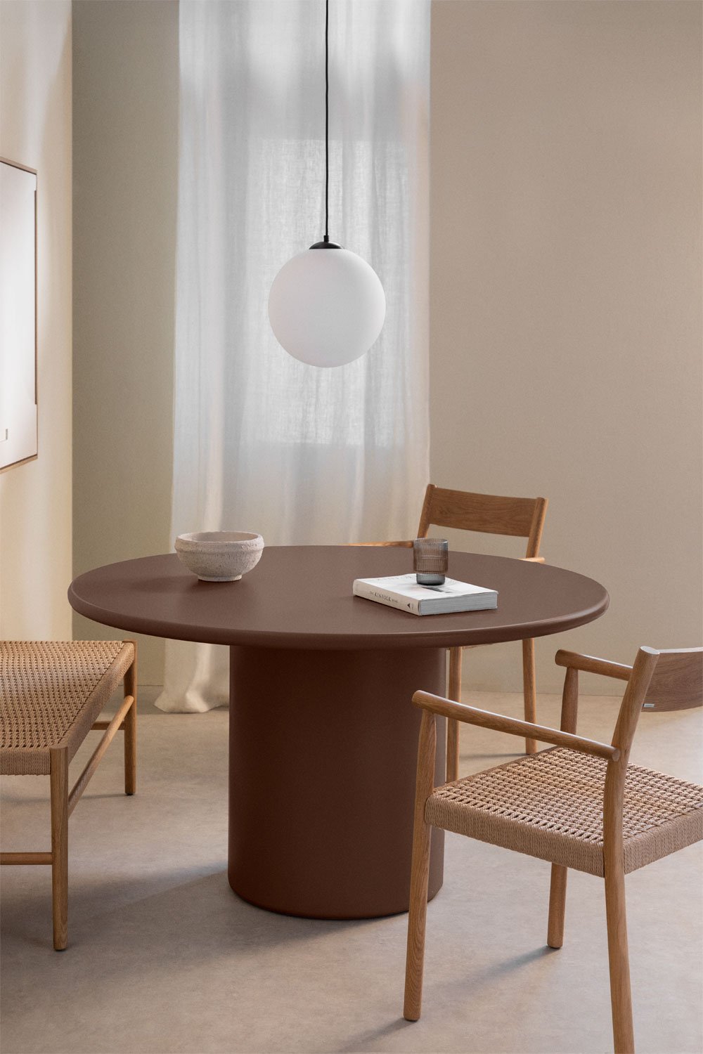 Round dining table in MDF (Ø130 cm) Rodeo, gallery image 1