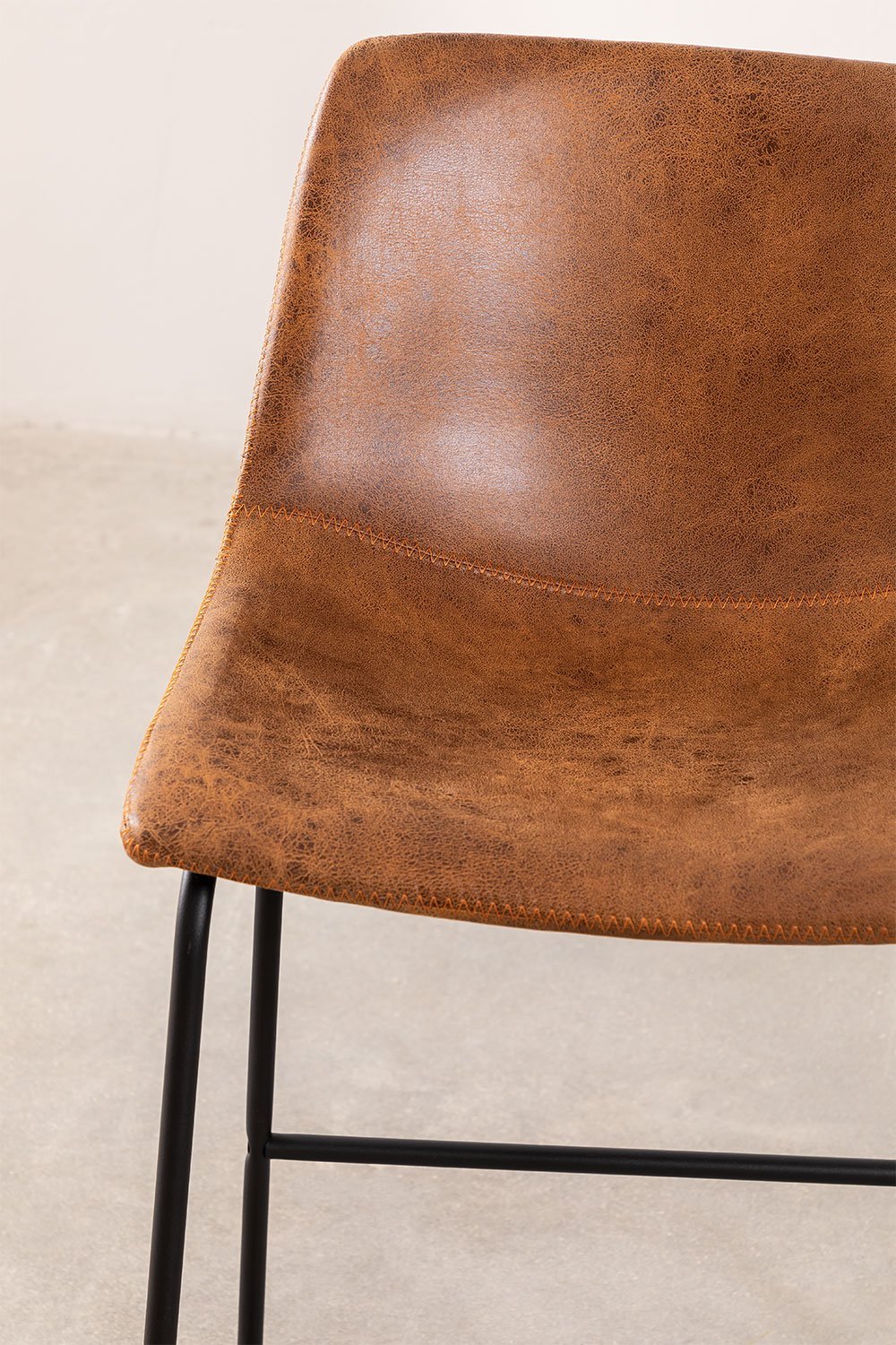 Ody Style high stool upholstered in leatherette, gallery image 5