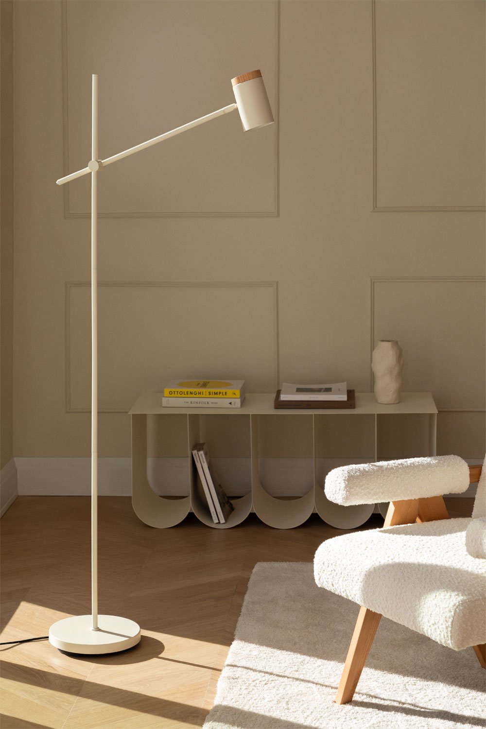 Amaranto floor lamp, gallery image 1