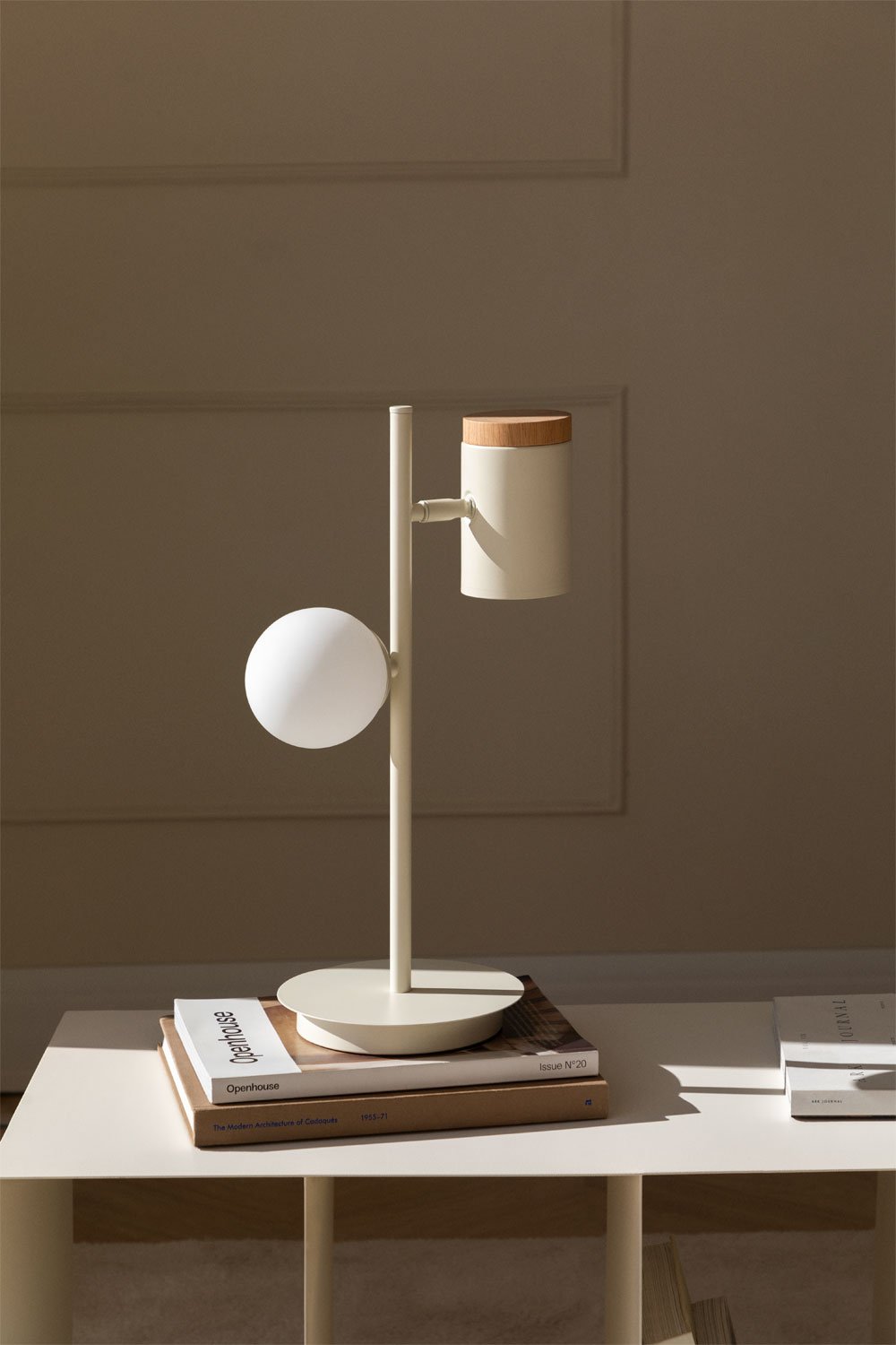 Table lamp with 2 points of light in iron and Amaranto glass ball, gallery image 1