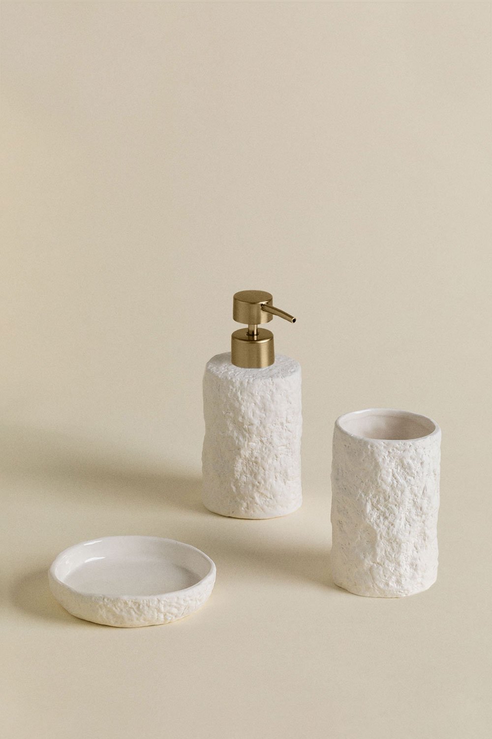 Zolave stoneware bathroom set, gallery image 1