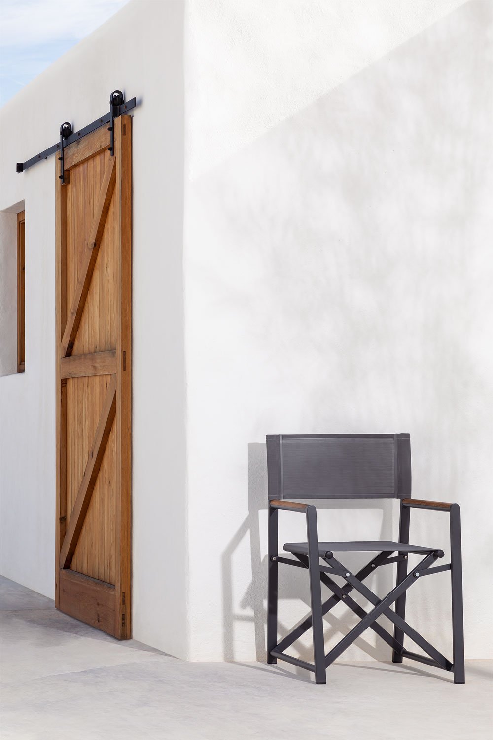 Pack of 2 folding director chairs for garden in aluminum and teak wood Jordana, gallery image 1
