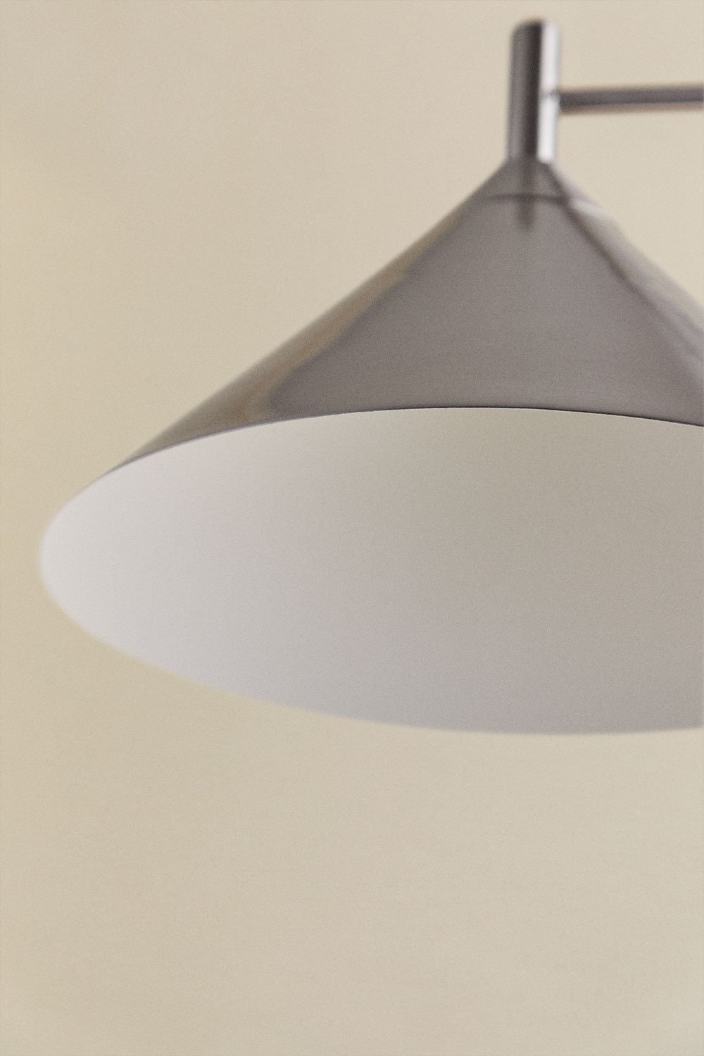 Cambrea iron table lamp, gallery image 4