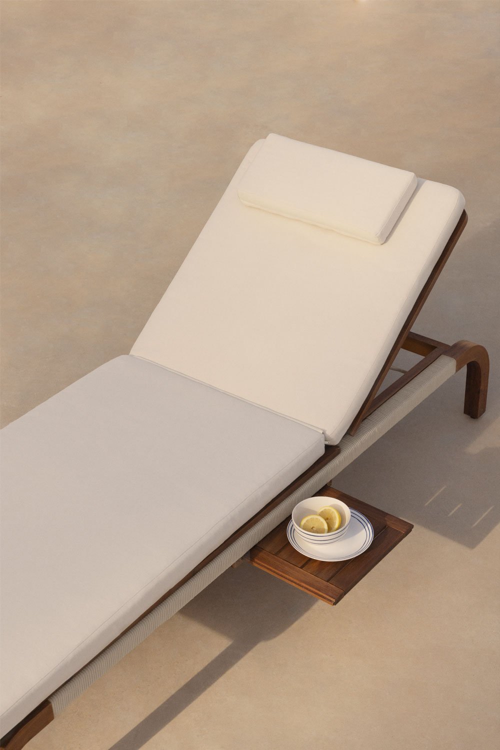 Reclining lounger in acacia wood Dubai, gallery image 1