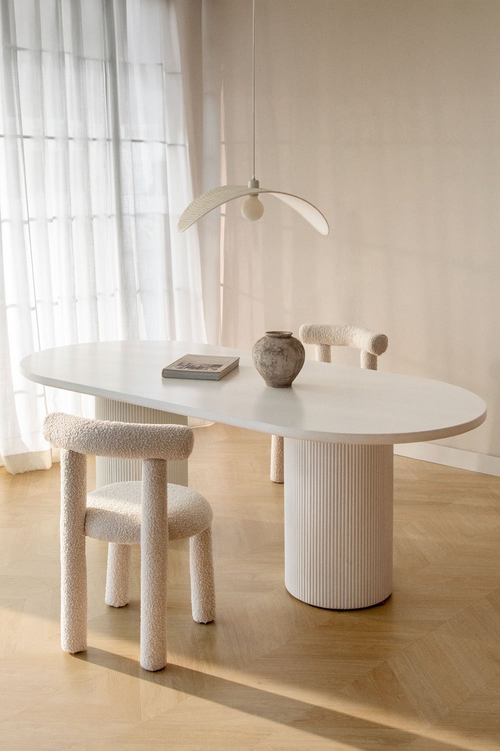 Oval dining table (220x100 cm) in Velia cement, gallery image 1