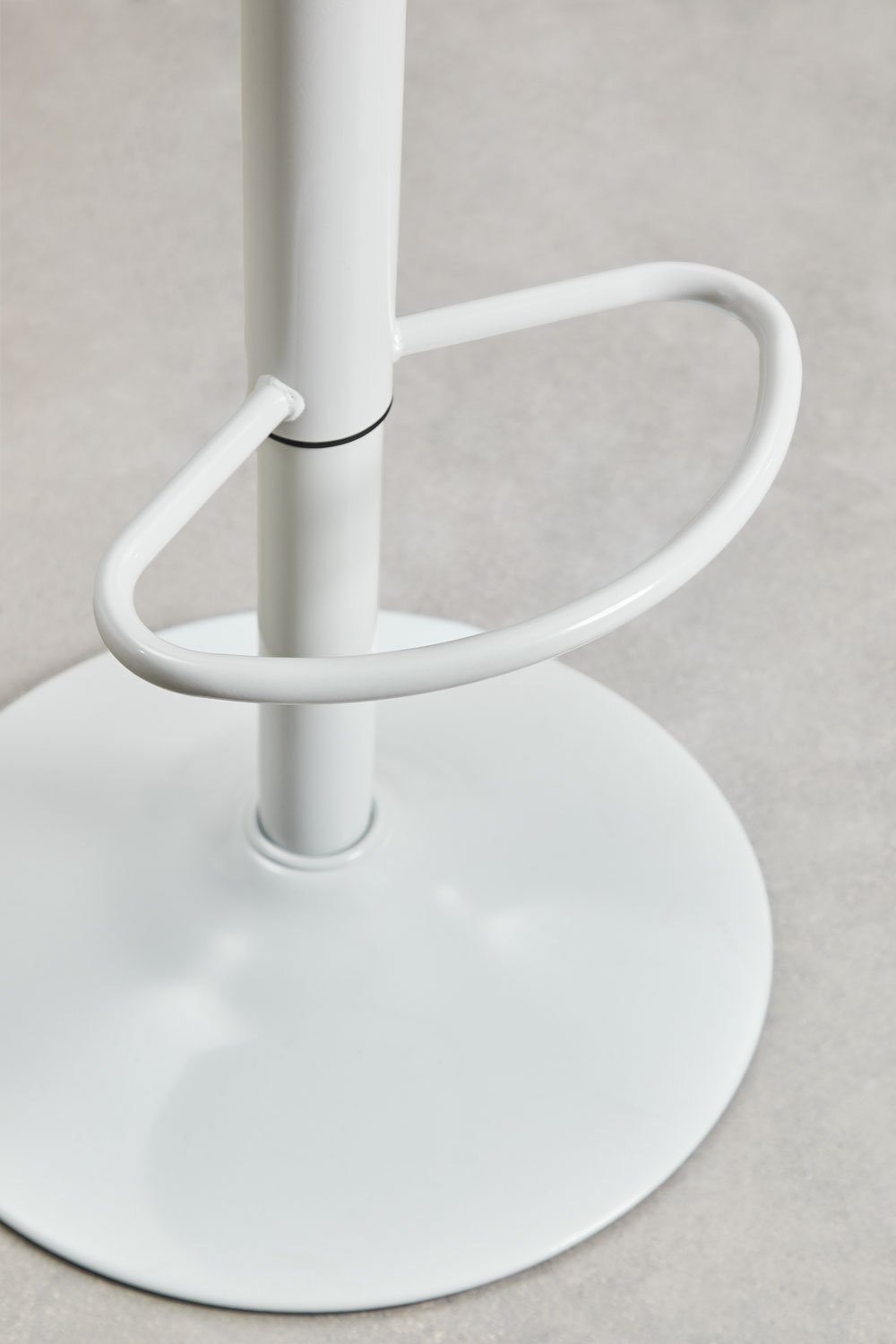 Pack of 4 Odeon adjustable high stools in bouclé, gallery image 6