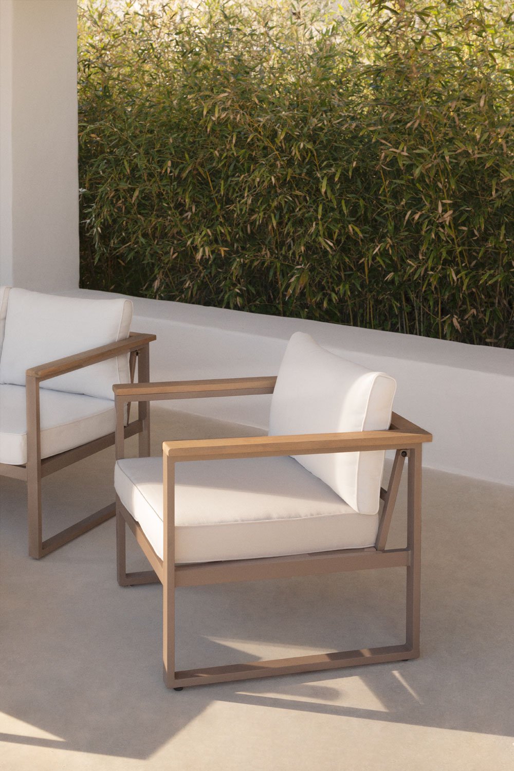 Garden Chair in Aluminum and Acacia Wood Lipov, gallery image 1