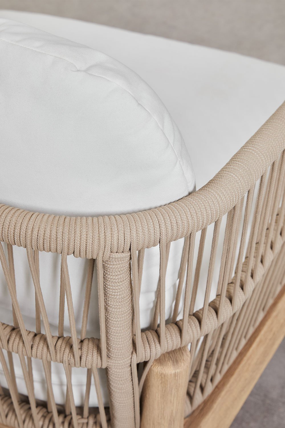 Pack of 2 Karvia garden chairs in aluminium and acacia wood, gallery image 4