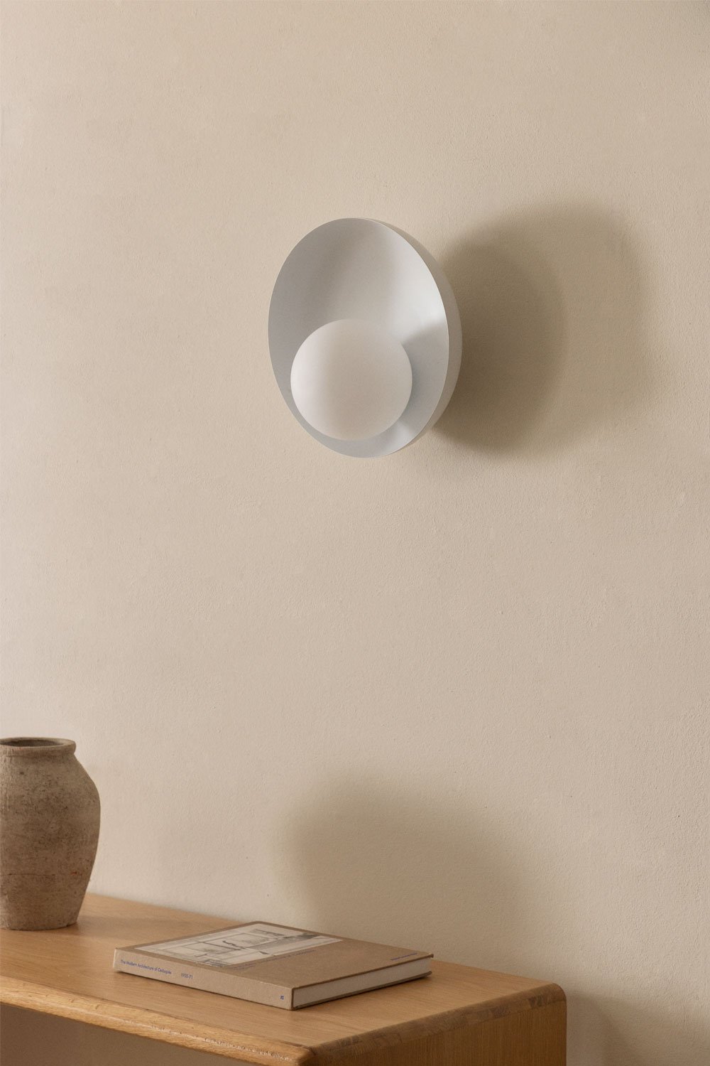 Wall Sconce Guatte , gallery image 1