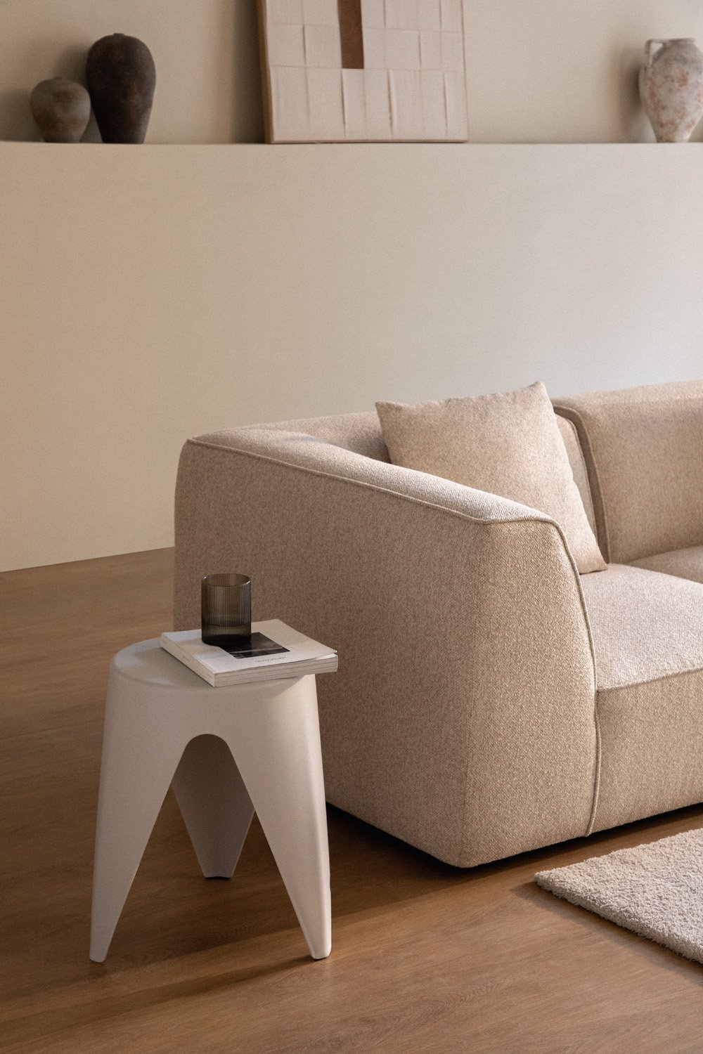 Round side table Ø40 cm in polypropylene Siurana, gallery image 4