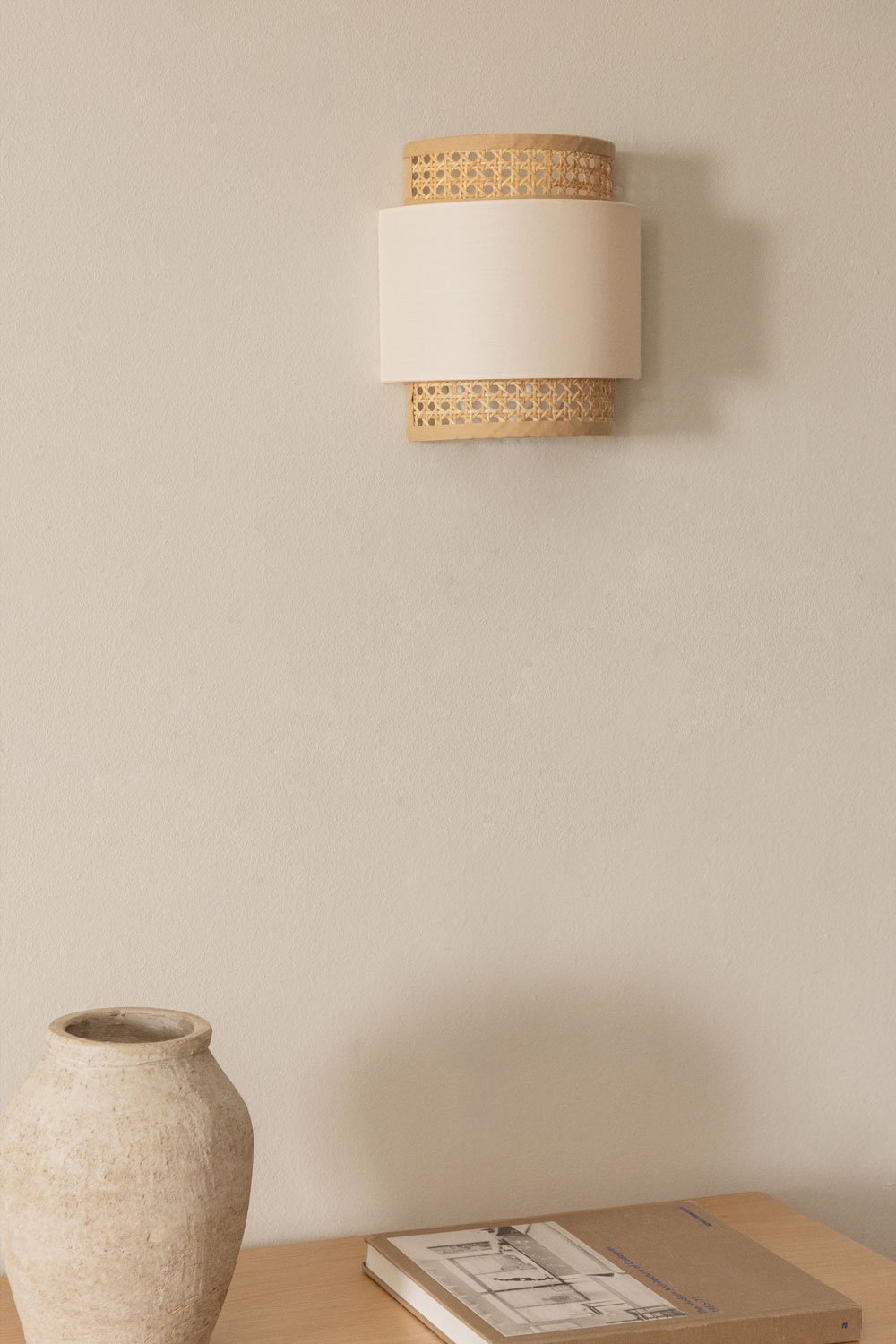 Satu wall light, gallery image 1