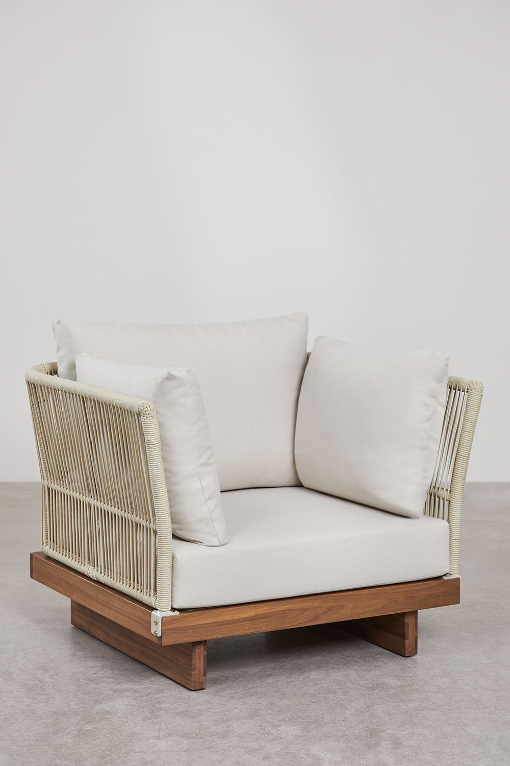 Dailin garden chair in acacia wood and braided rope, gallery image 2