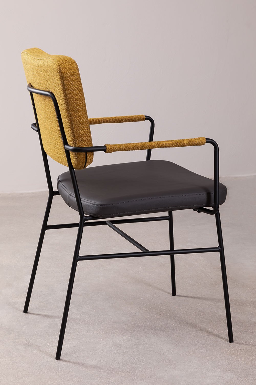 Pack of 4 Milih dining chairs with armrests, gallery image 5