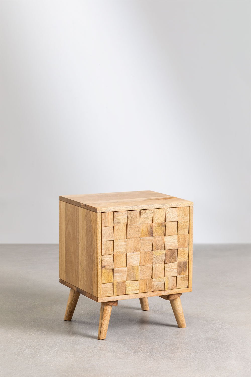 Pack of 2 Jaralson mango wood nightstands, gallery image 2