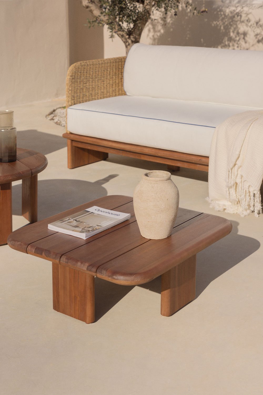 Square garden coffee table 70x70 cm in acacia wood Famara, gallery image 1