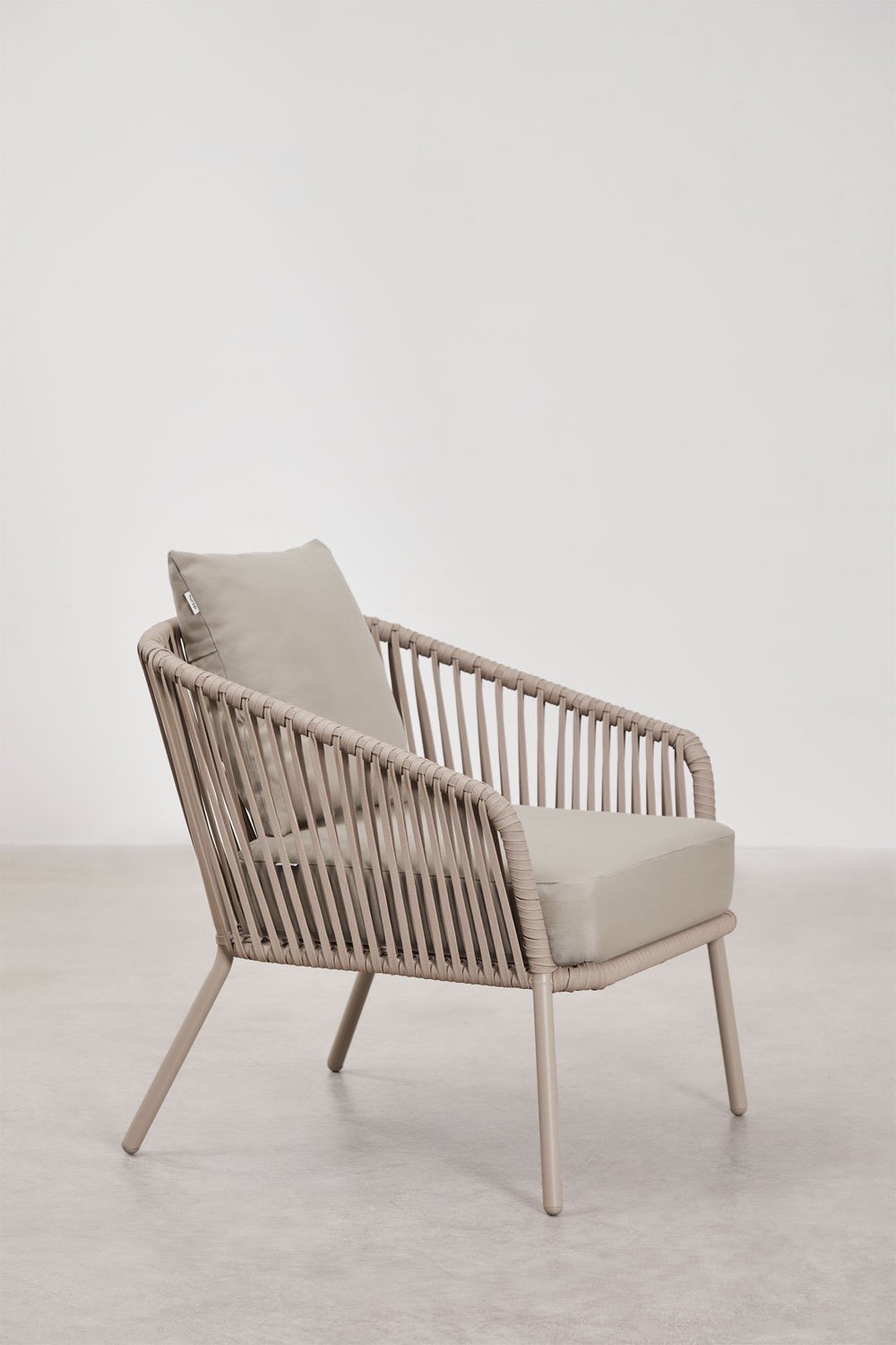 Garden set with 2-seater sofa, 2 armchairs and coffee tables in aluminium and braided rope Arhiza, gallery image 8