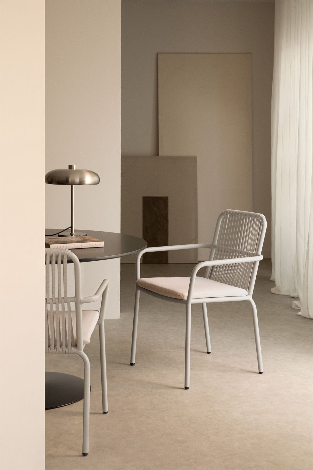 Stackable dining chair with armrests in aluminium Alberta, gallery image 1