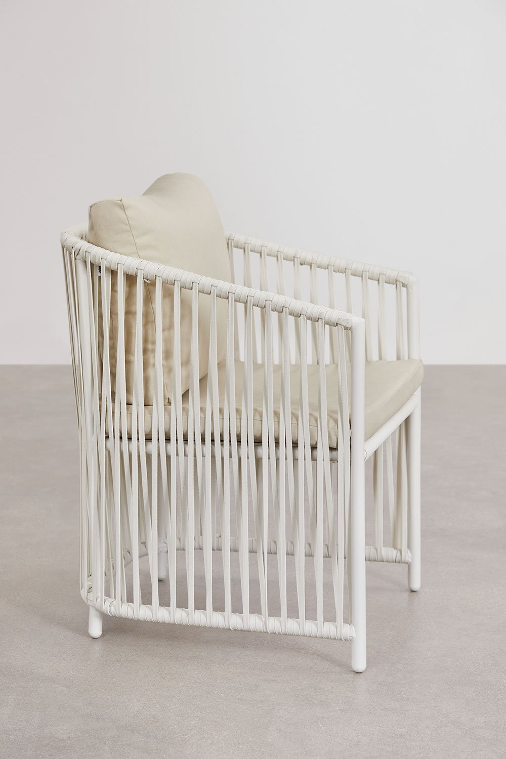 Sophie garden chair with armrests in aluminium and braided rope, gallery image 4