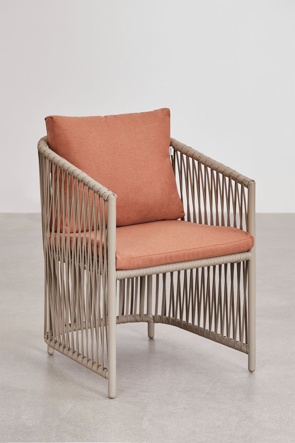Dining chair with armrests in aluminium and braided rope Sophie, gallery image 1