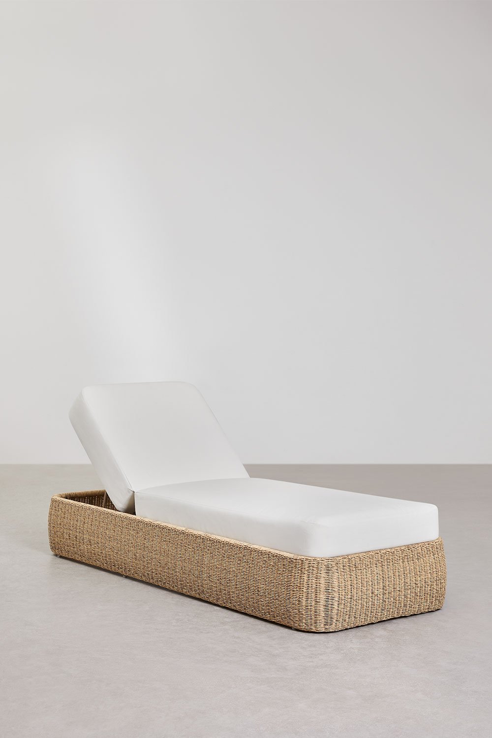 Leilan synthetic rattan and iron reclining lounger, gallery image 3