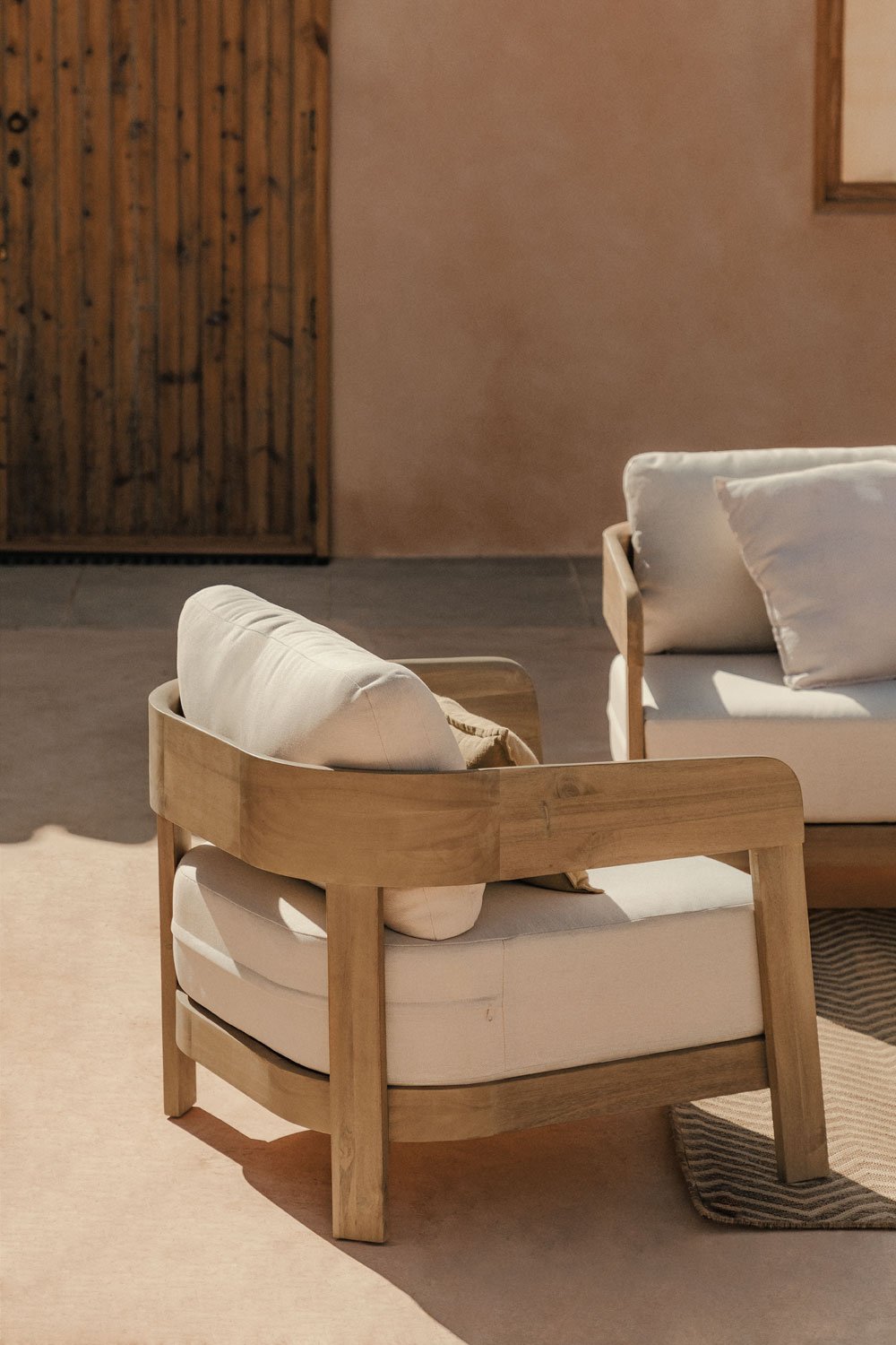 Uleno garden armchair in acacia wood, gallery image 2