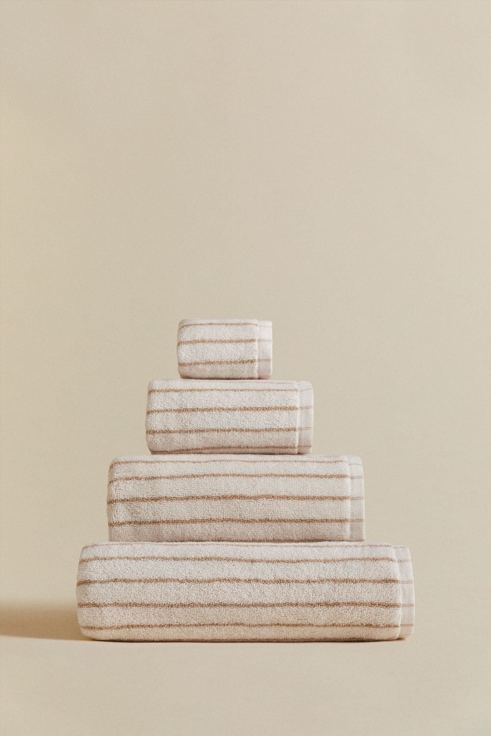 Set of 4 Ibai cotton towels, gallery image 4010541