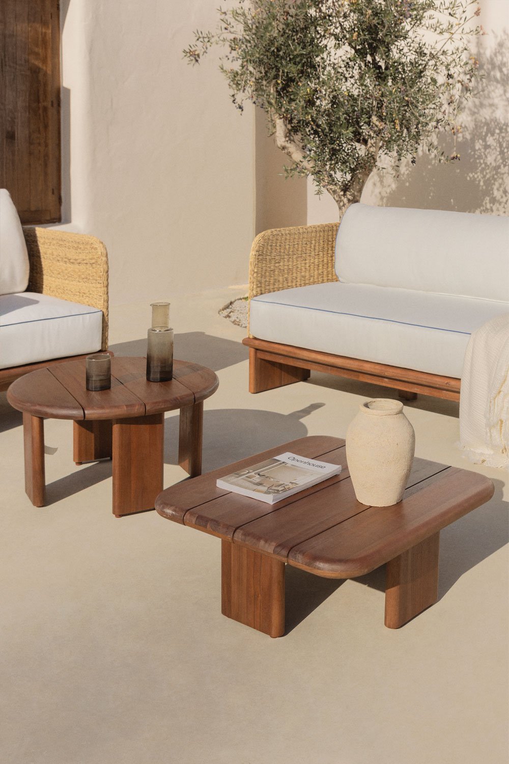 Garden set with 3-seater sofa and 2 coffee tables in rattan and acacia wood Famara, gallery image 2