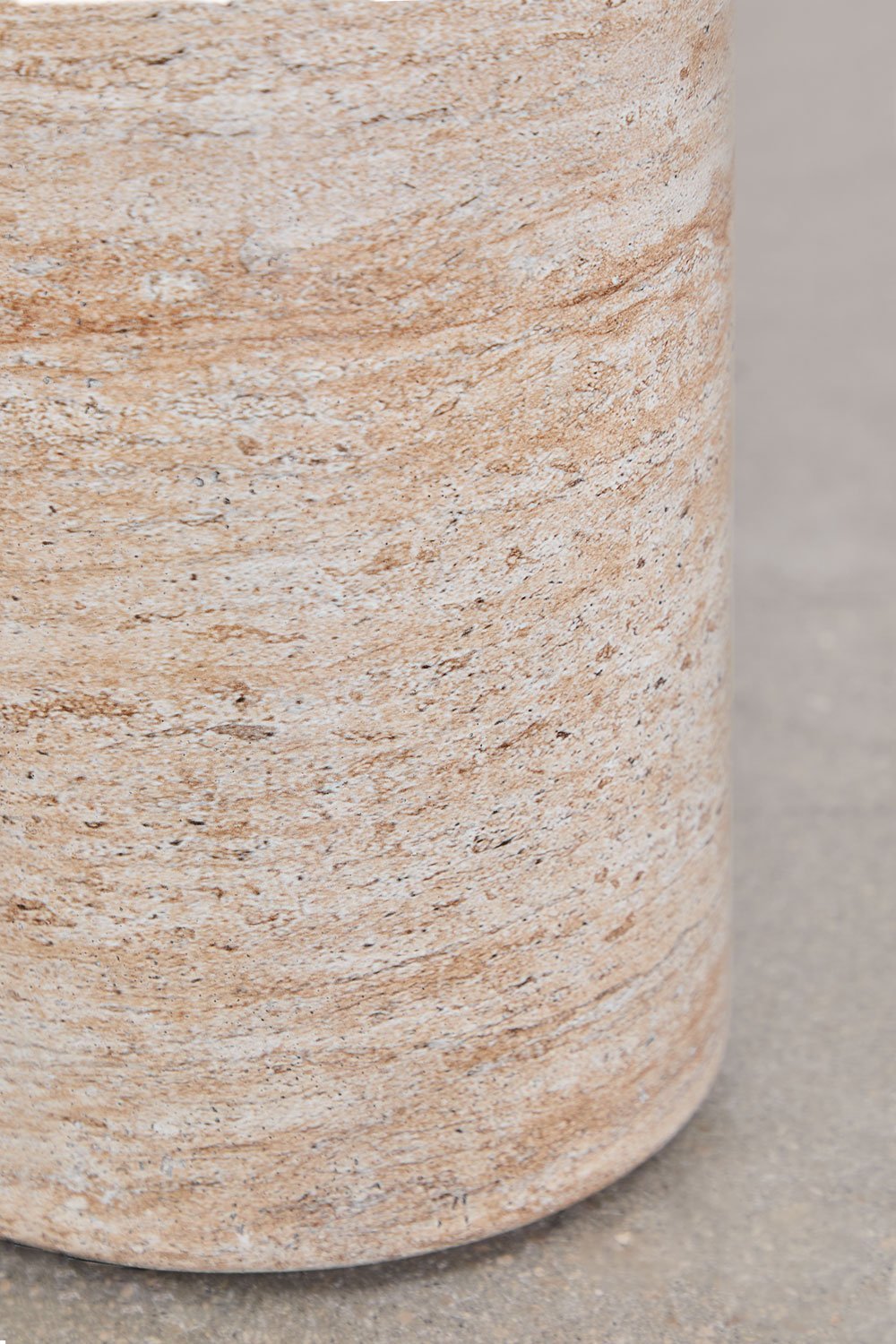 Round dining table Ø120 cm in Lourdes travertine look cement, gallery image 4