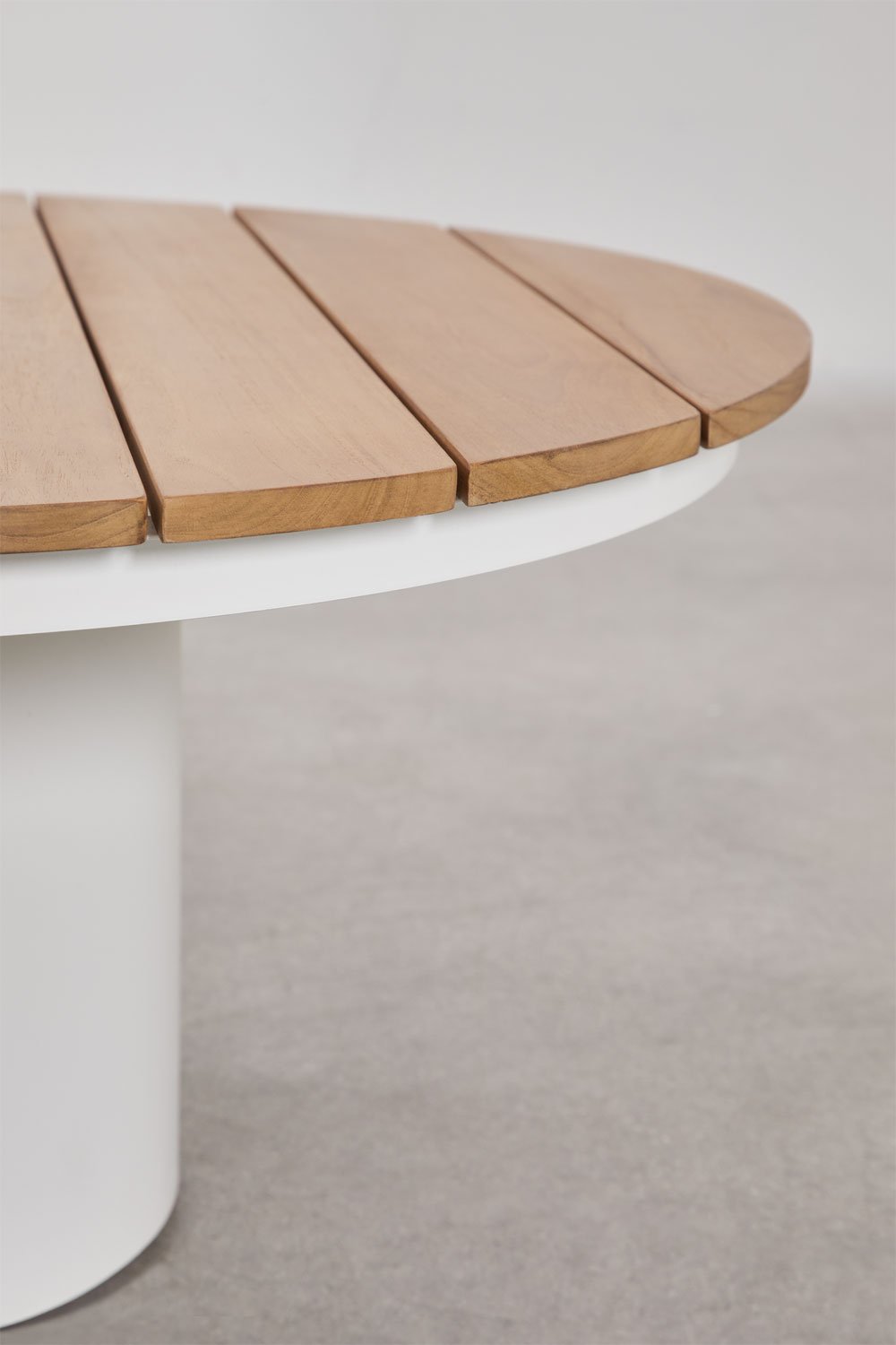 Round garden coffee table Ø90 cm in teak wood and aluminum Anturio, gallery image 4