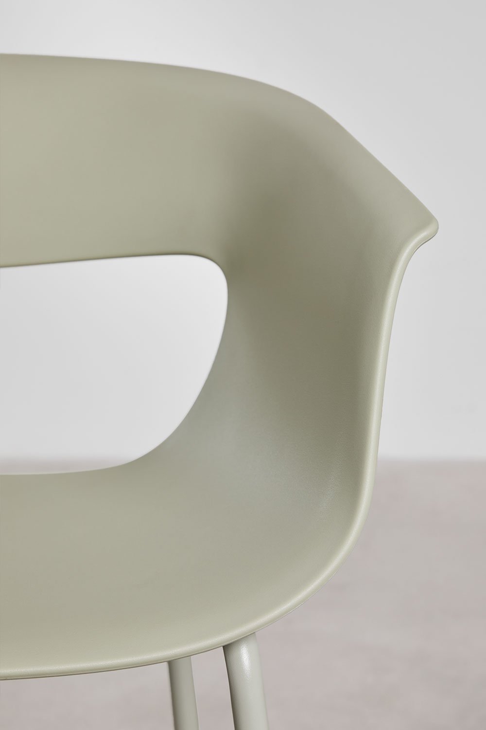 Alanys high garden stool in polypropylene and iron, gallery image 5