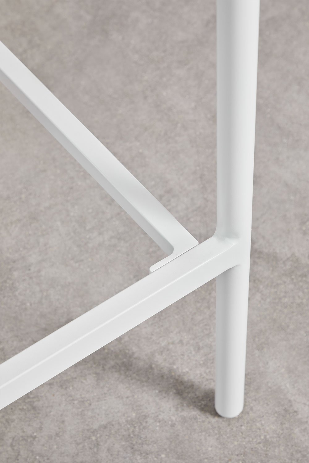 Pack of 4 Nediam high garden stools with armrests in aluminum and braided rope, gallery image 7