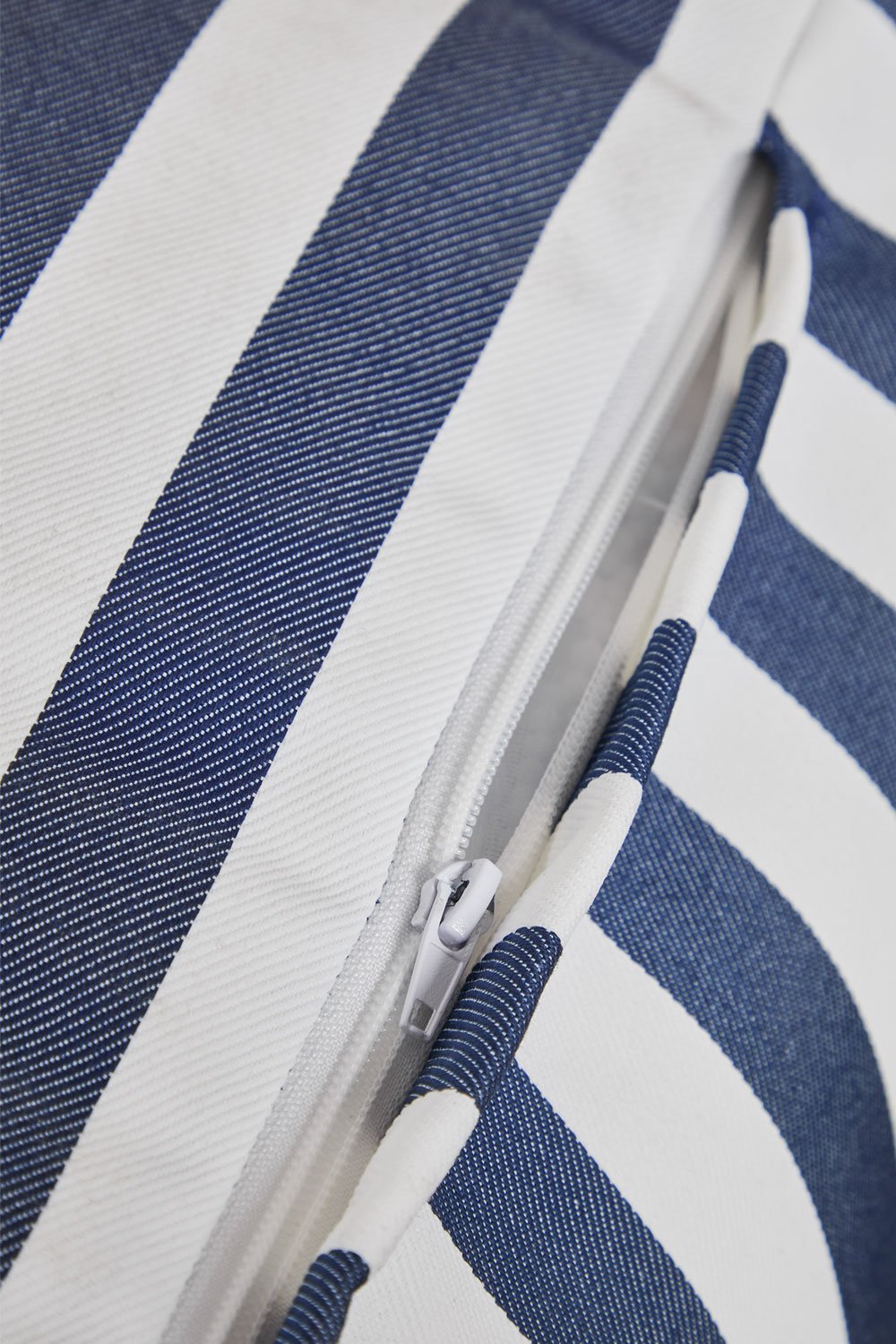 Rectangular pouf 75x65 cm in Sandel fabric, gallery image 3