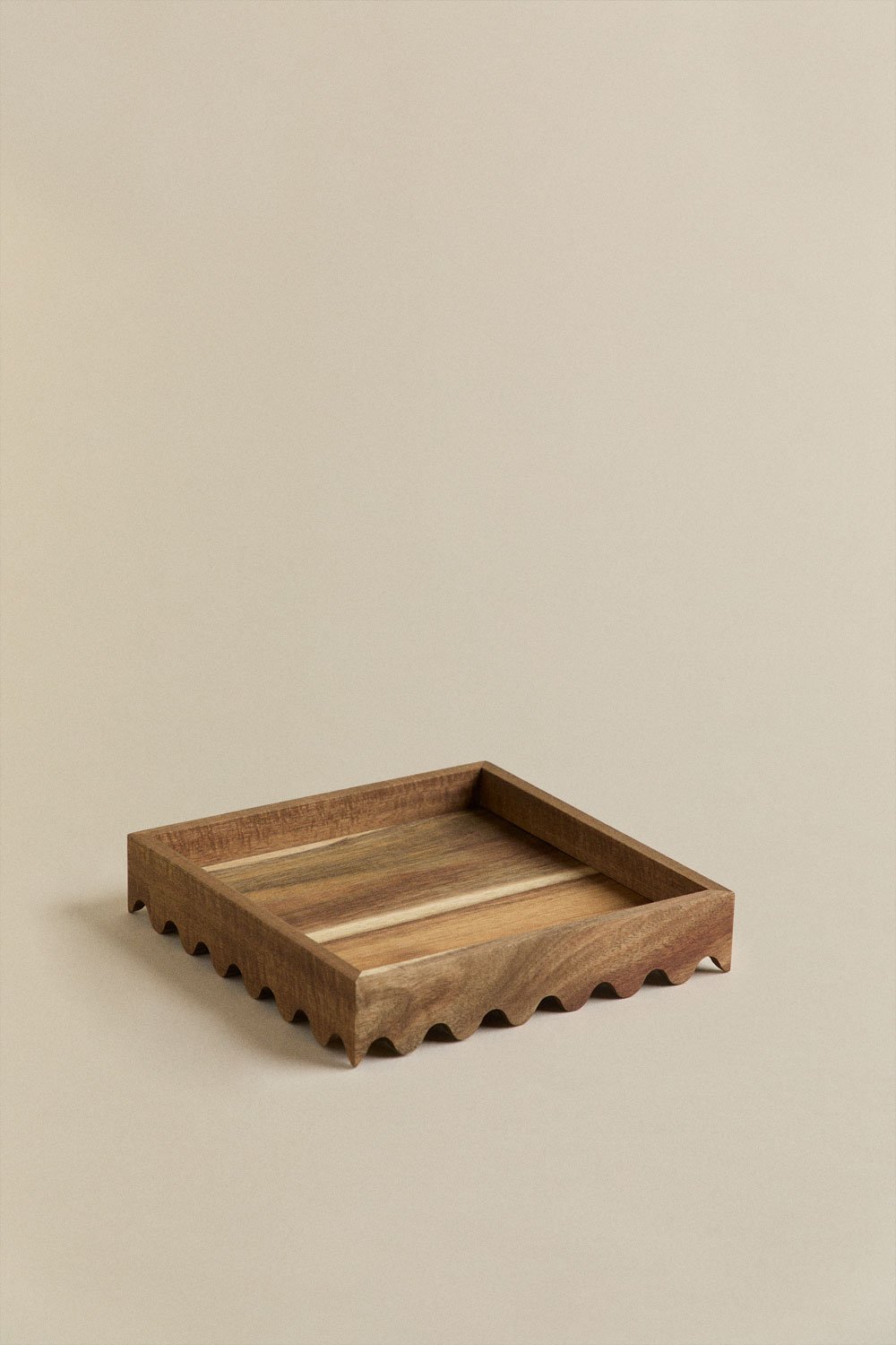 Decorative tray in acacia wood Gaupen, gallery image 2