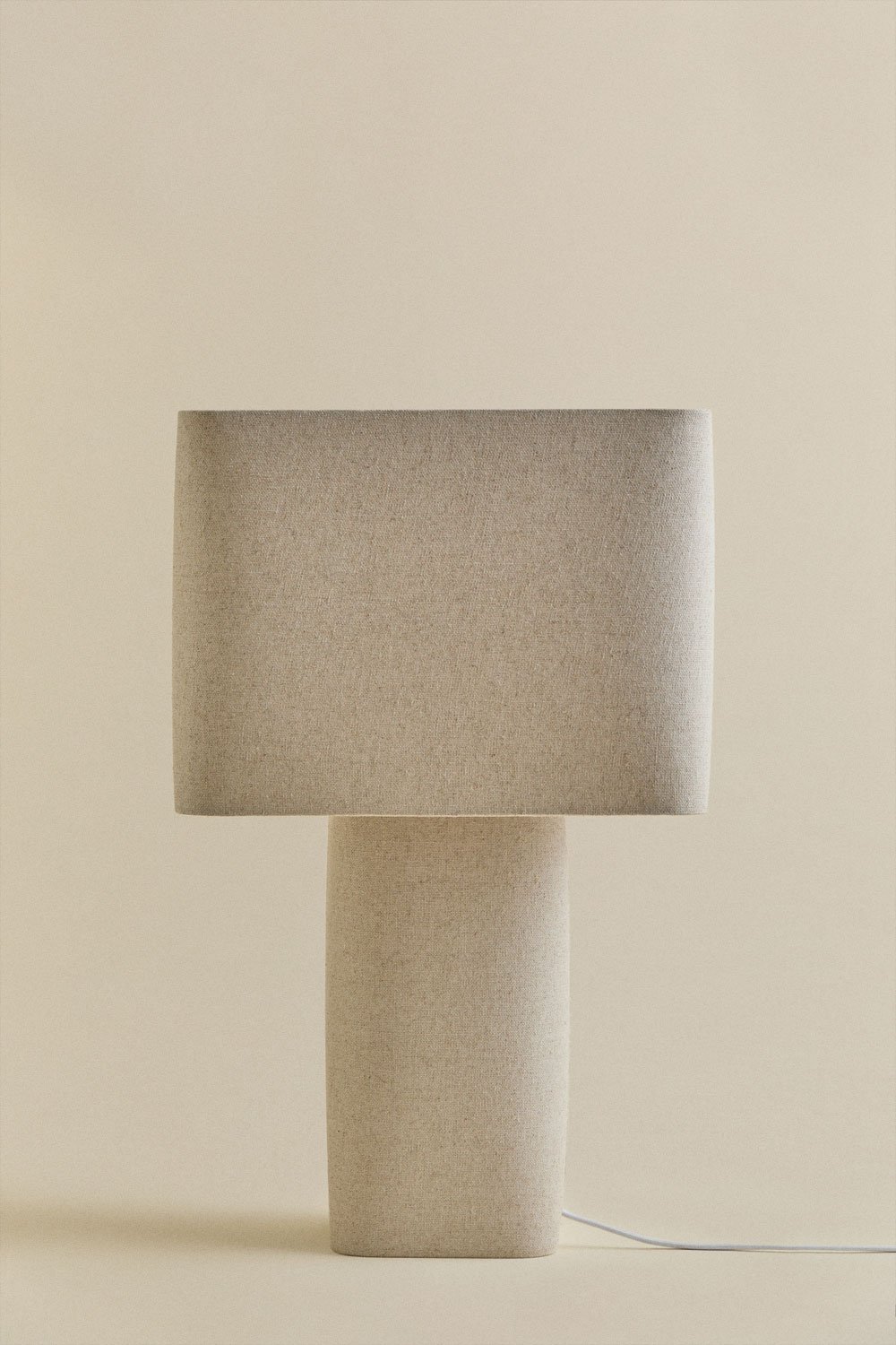 Rivos linen table lamp, gallery image 2