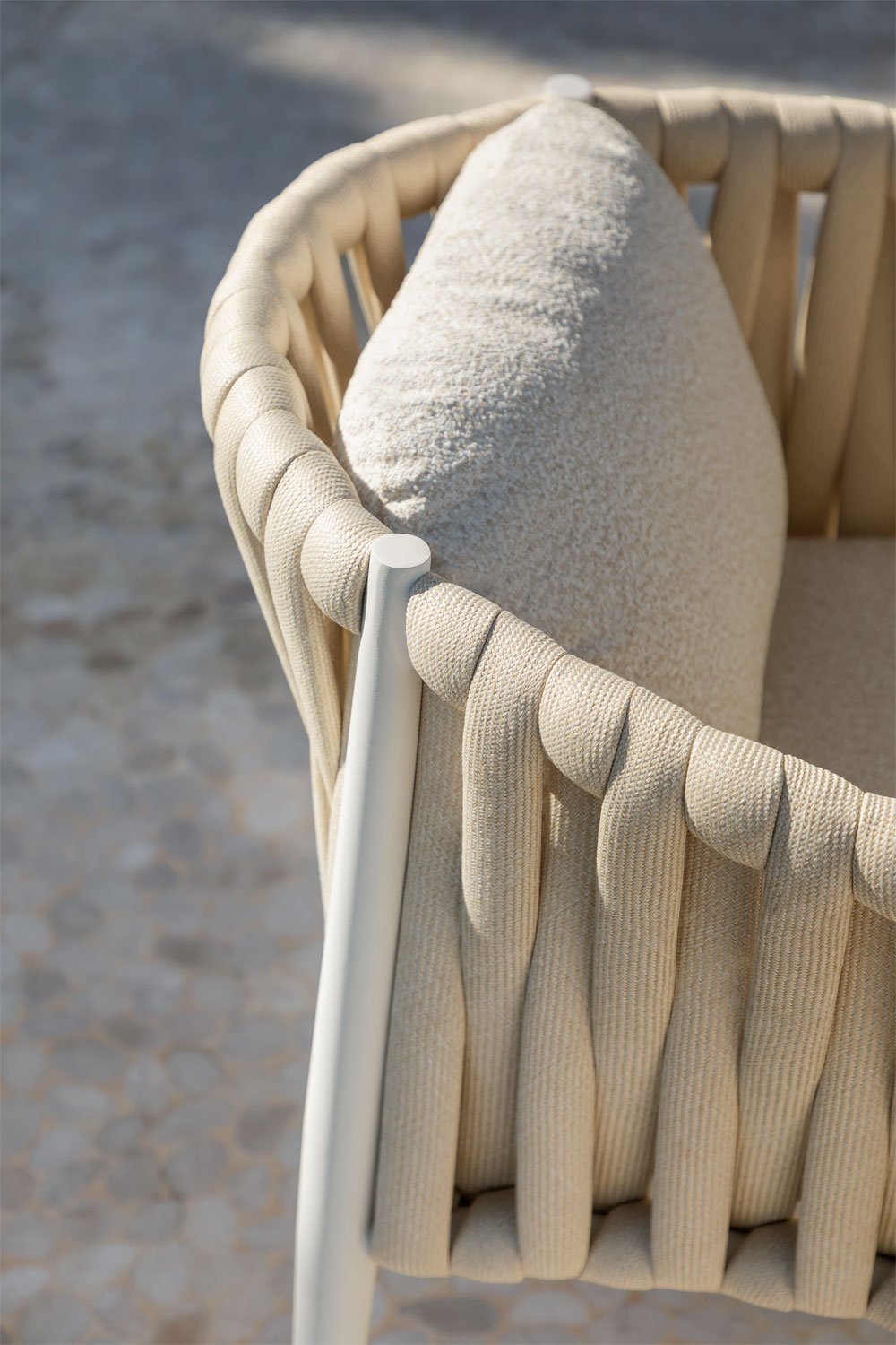 Pack of 2 garden chairs with armrests in aluminium and Sereilen bouclé fabric, gallery image 2