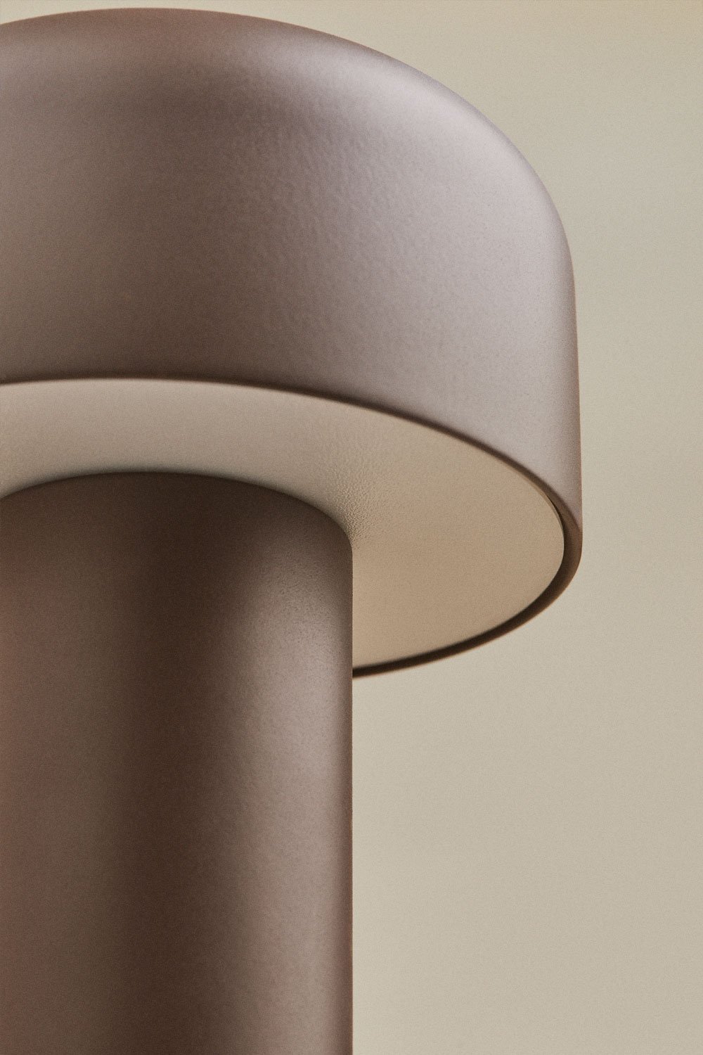 Loentia wireless LED outdoor table lamp in iron, gallery image 4