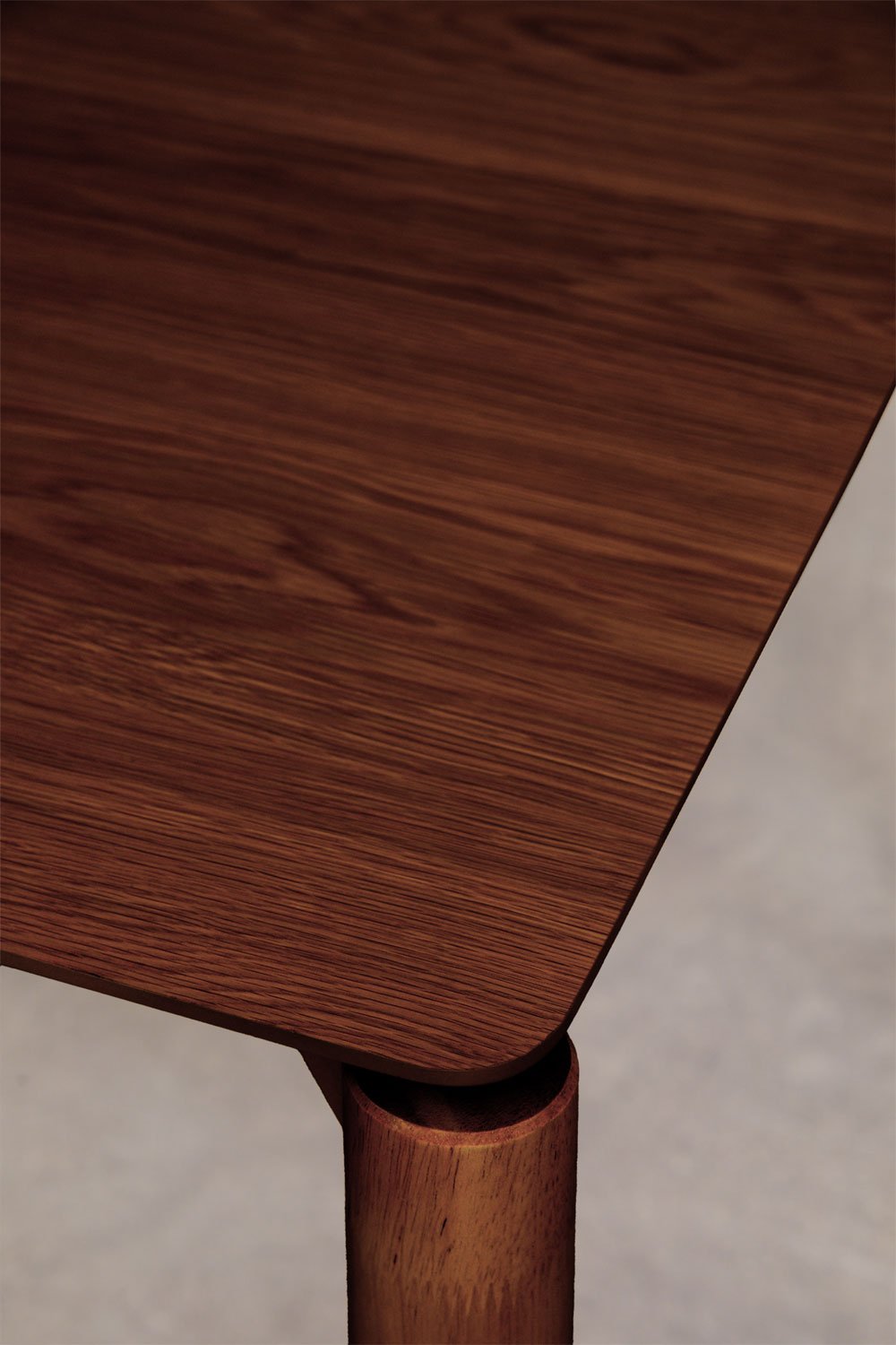 Munden MDF dining table, gallery image 5