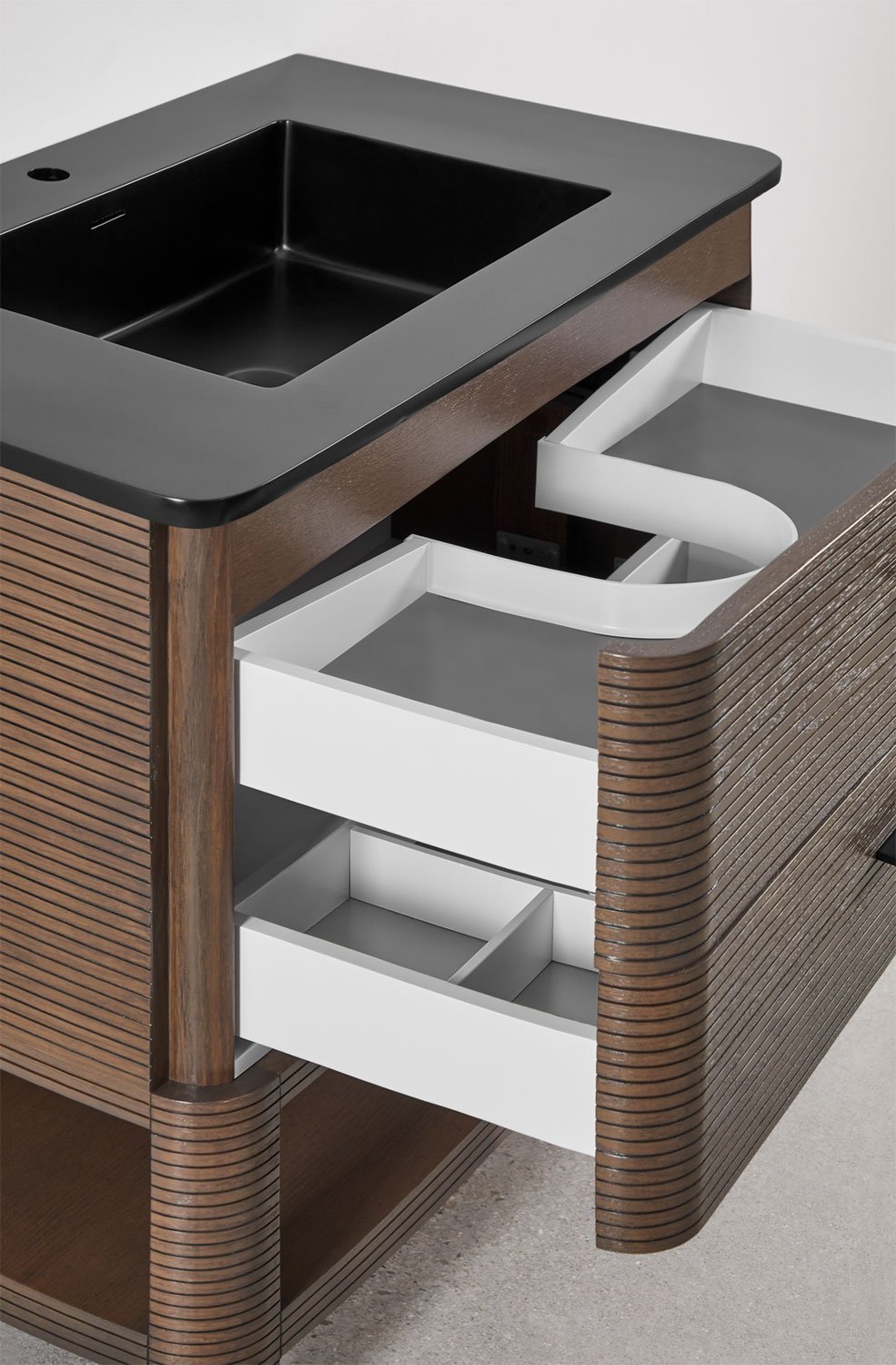 Bathroom furniture set in wood with integrated sink Misene, gallery image 5