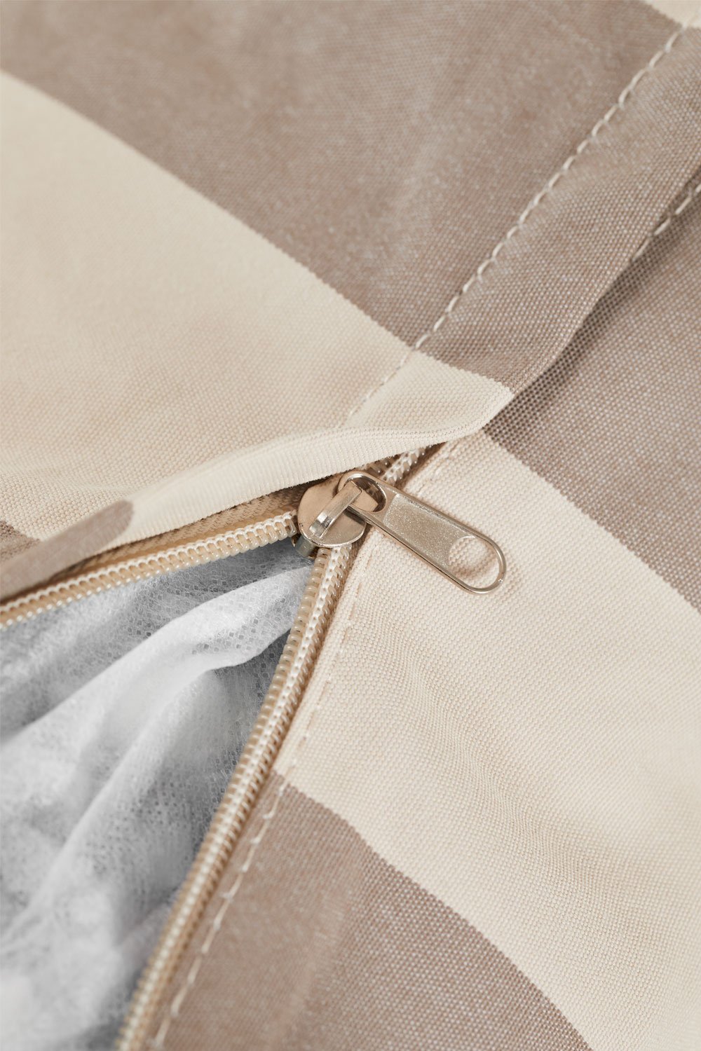 Amaro 5-piece modular sofa garden set with convertible side table and ottoman, gallery image 10