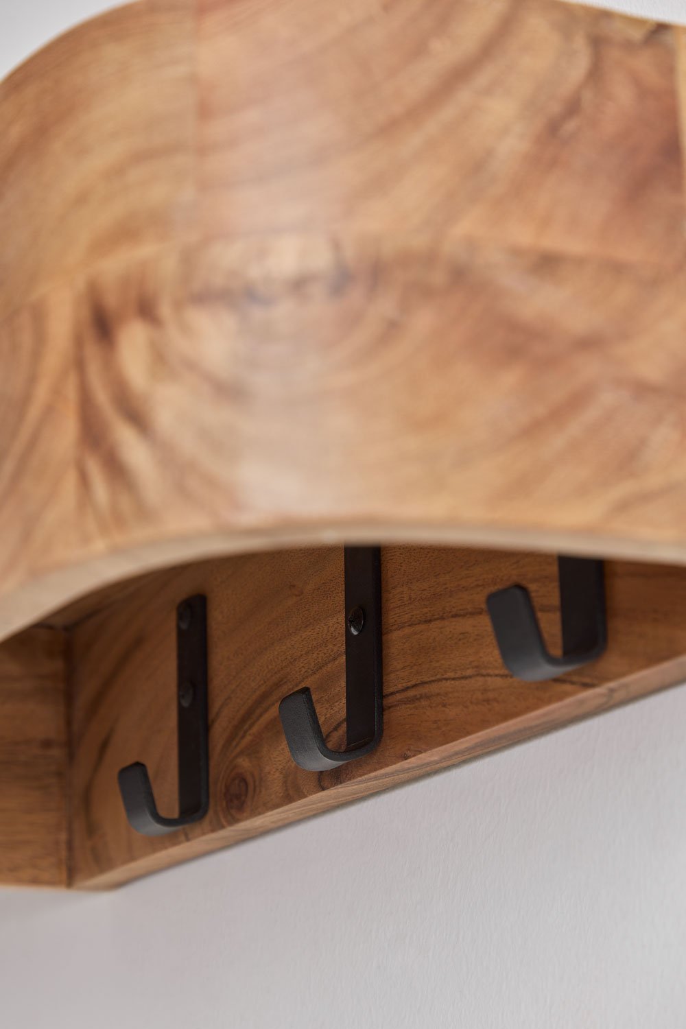 Acacia wood wall coat rack Frigia, gallery image 5