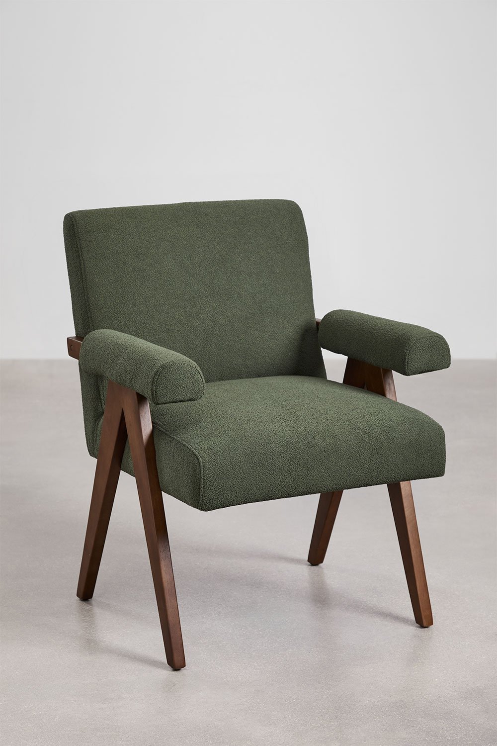 Dining chair with armrests in wood and bouclé fabric Lucca, gallery image 3