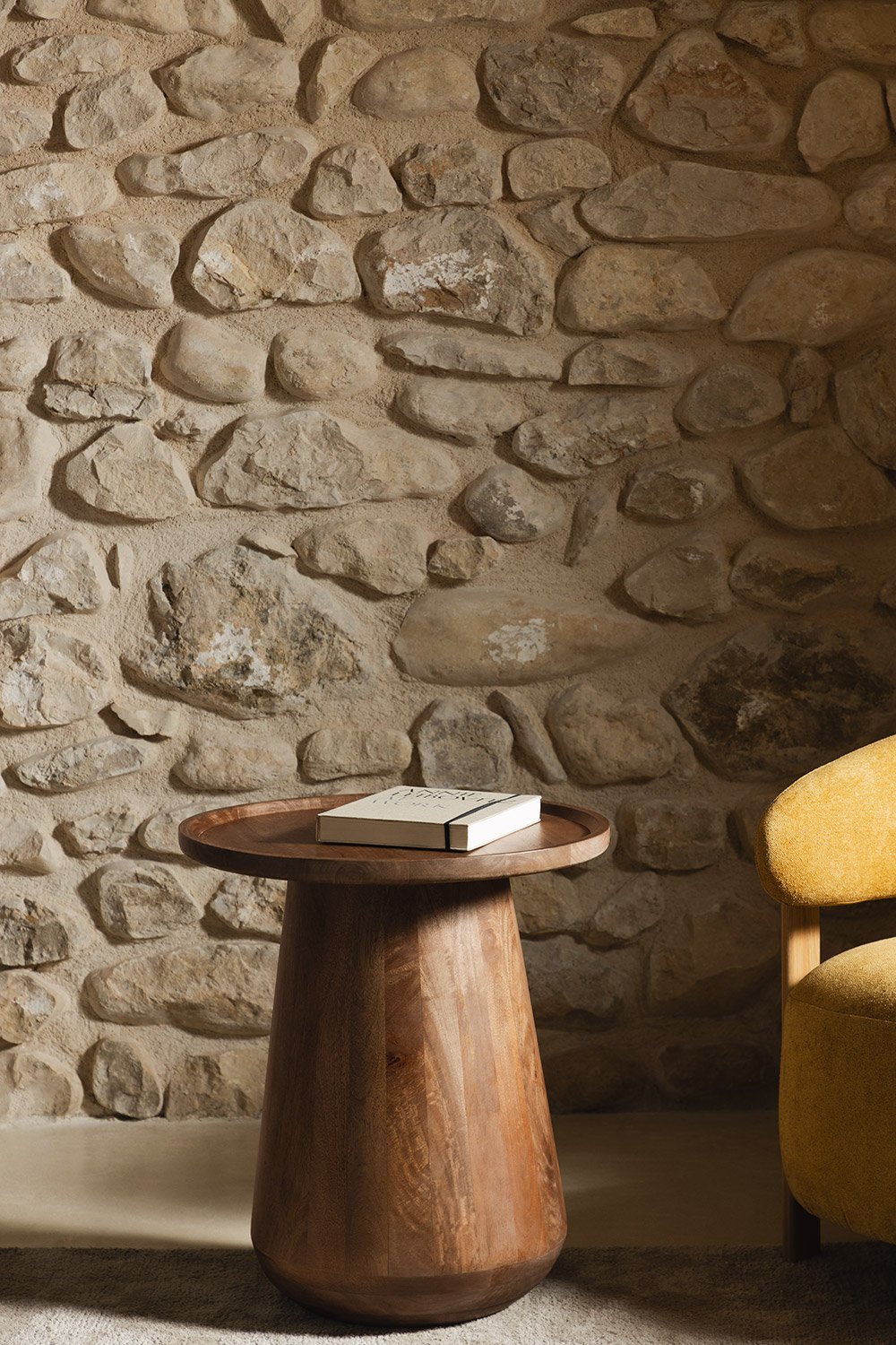 Naiara round side table Ø50 cm in mango wood, gallery image 1