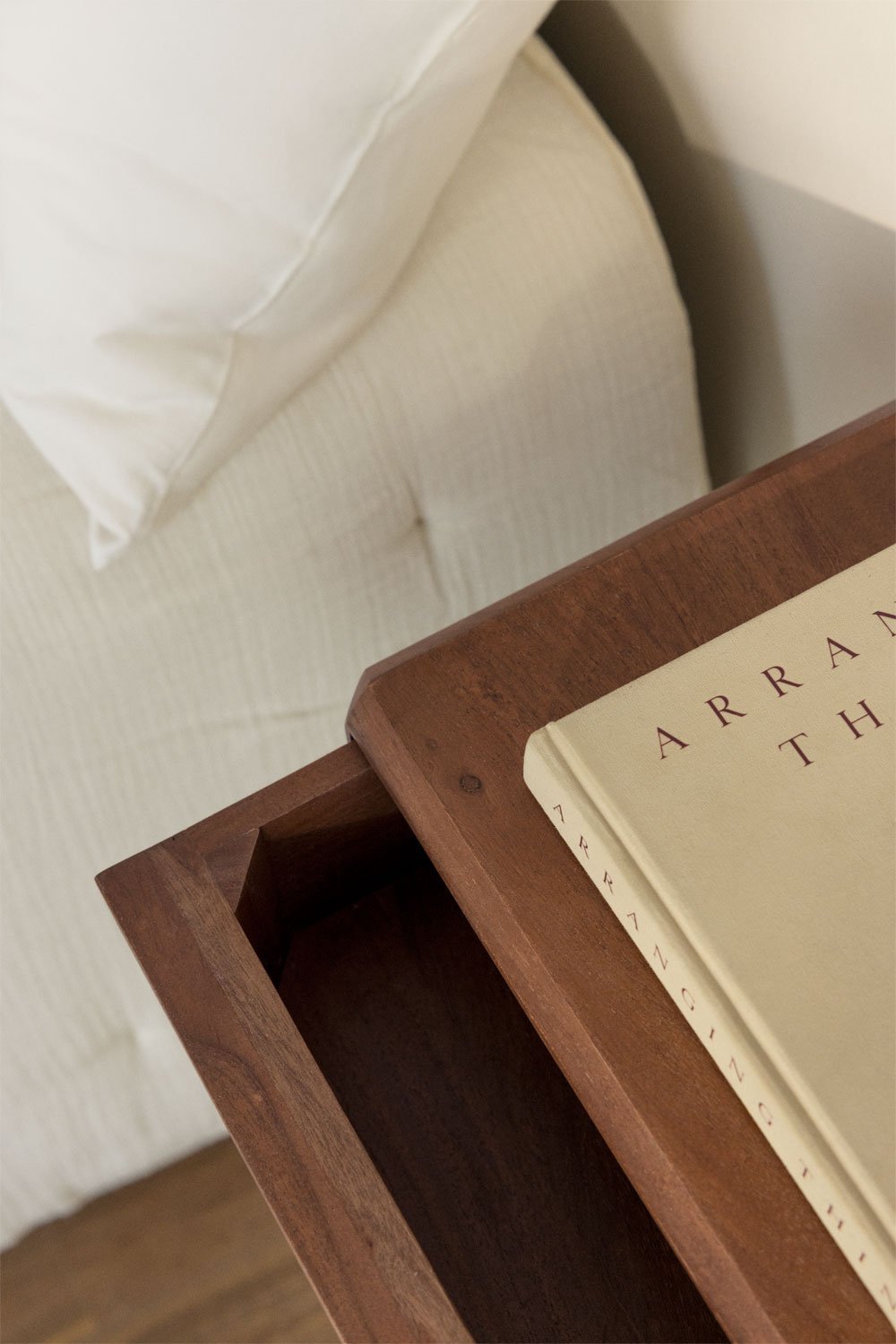 Floating bedside table 40x30 cm in Nordilan acacia wood, gallery image 2