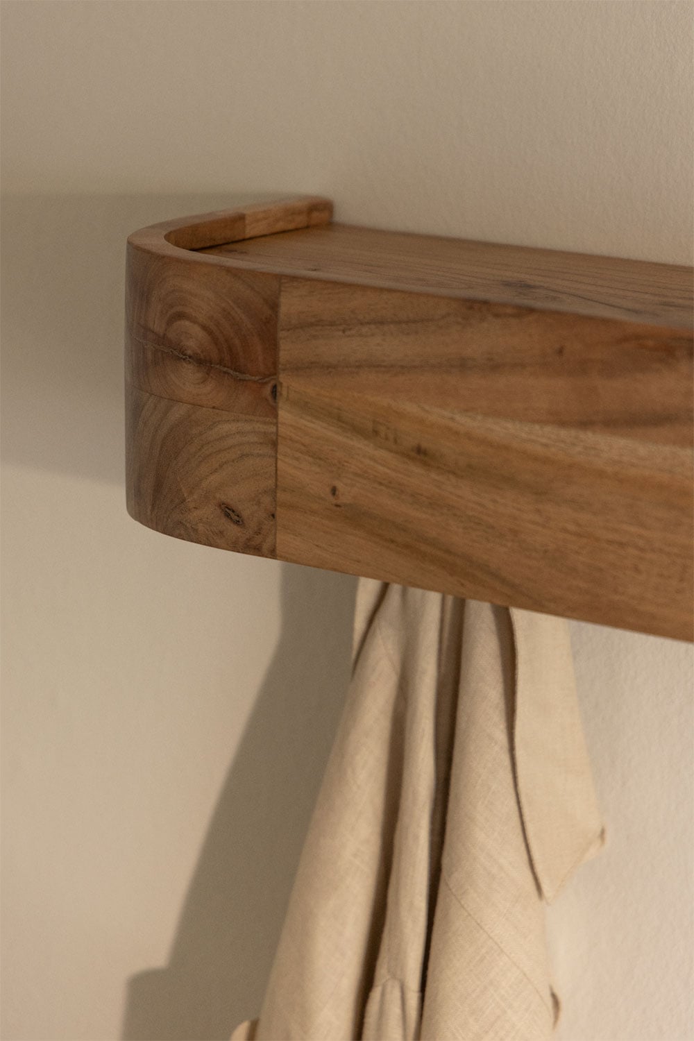 Acacia wood wall coat rack Frigia, gallery image 2