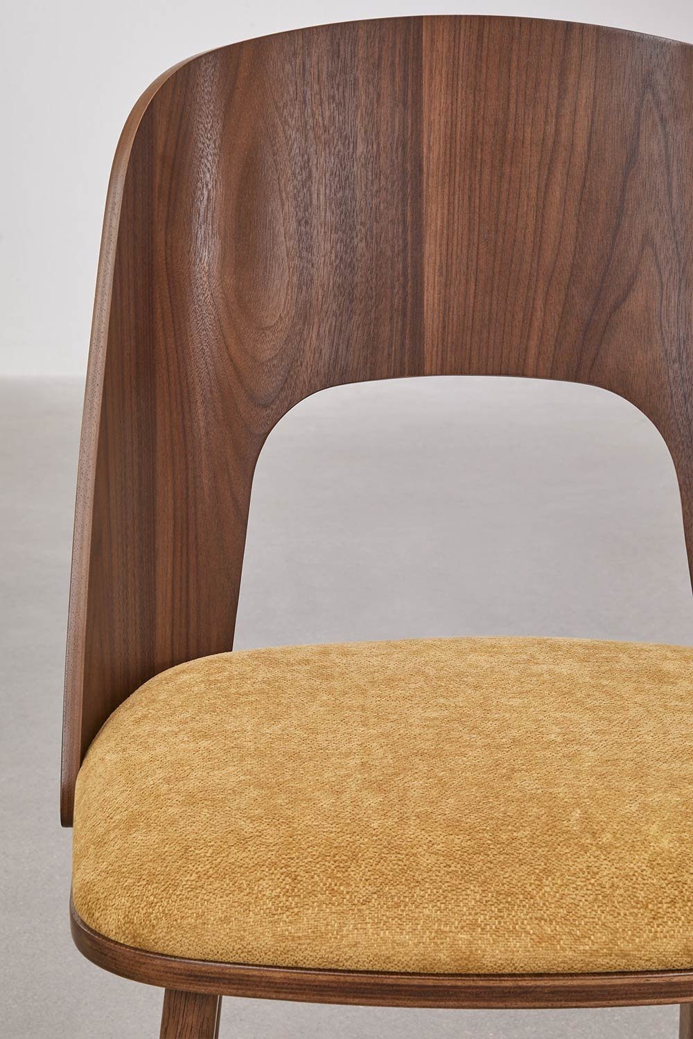 Dining chair in wood and upholstered Juna, gallery image 6